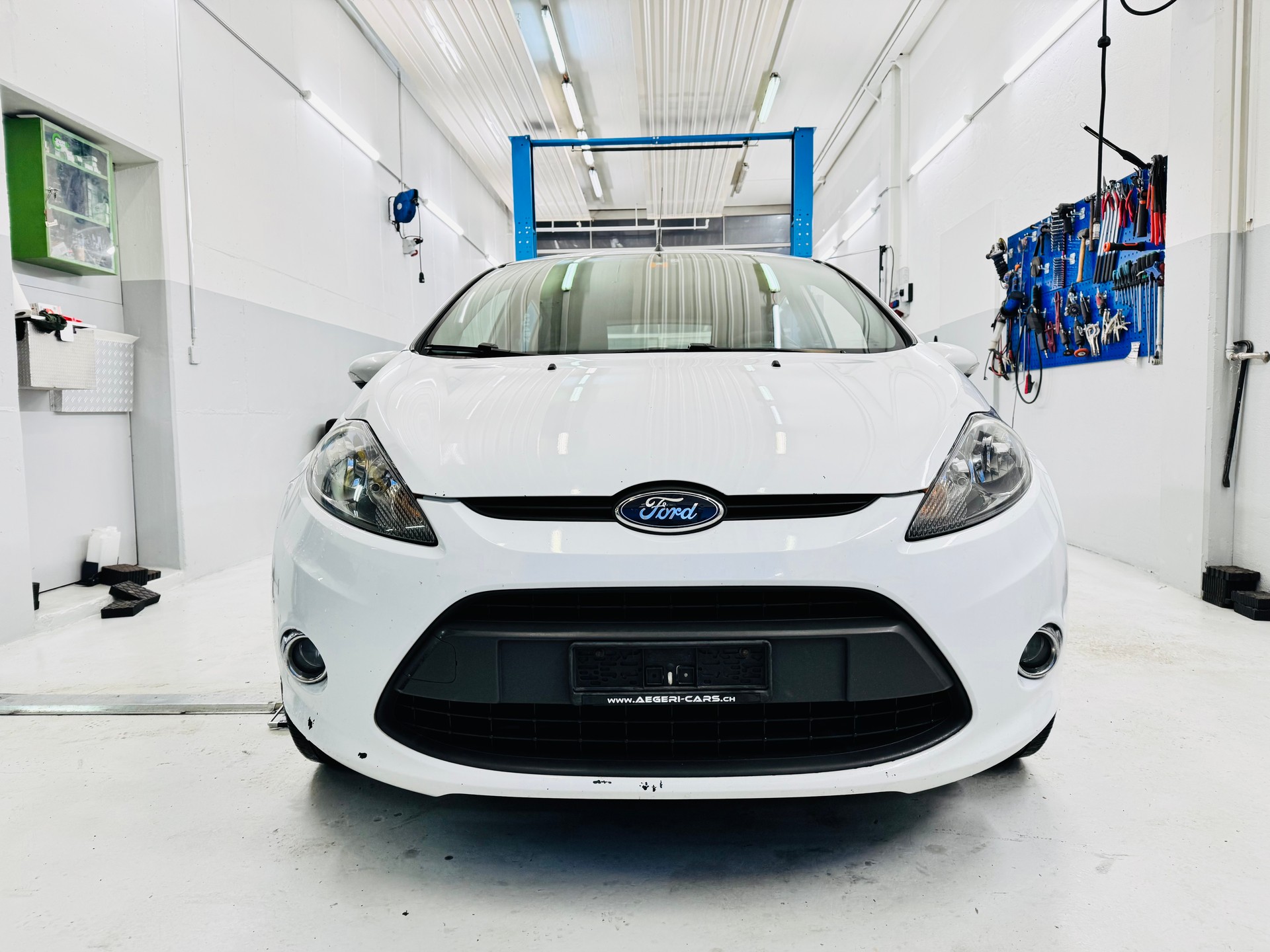 FORD Fiesta 1.4 16V Titanium-image-1