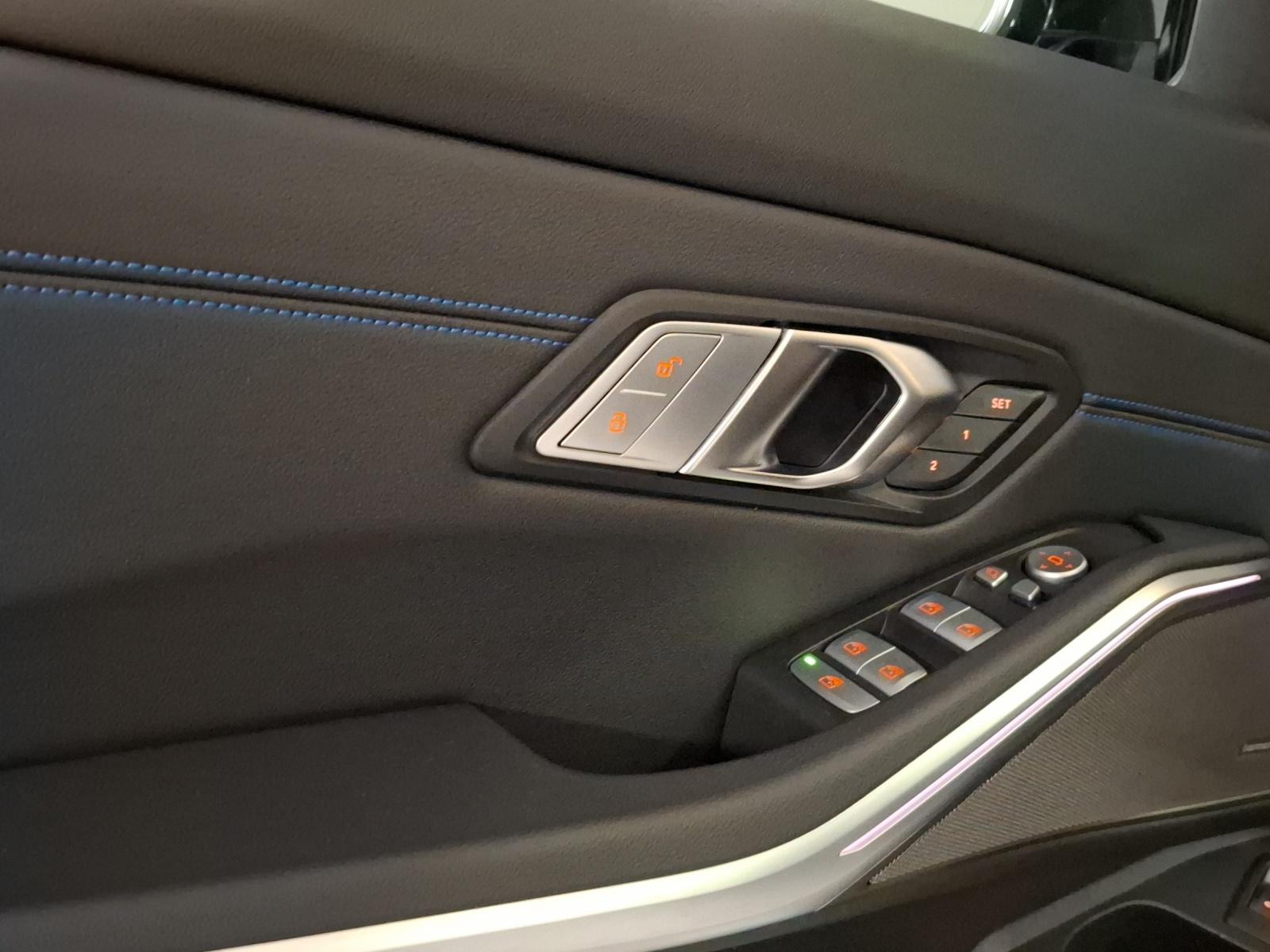 BMW M340i xDrive Touring-image-5