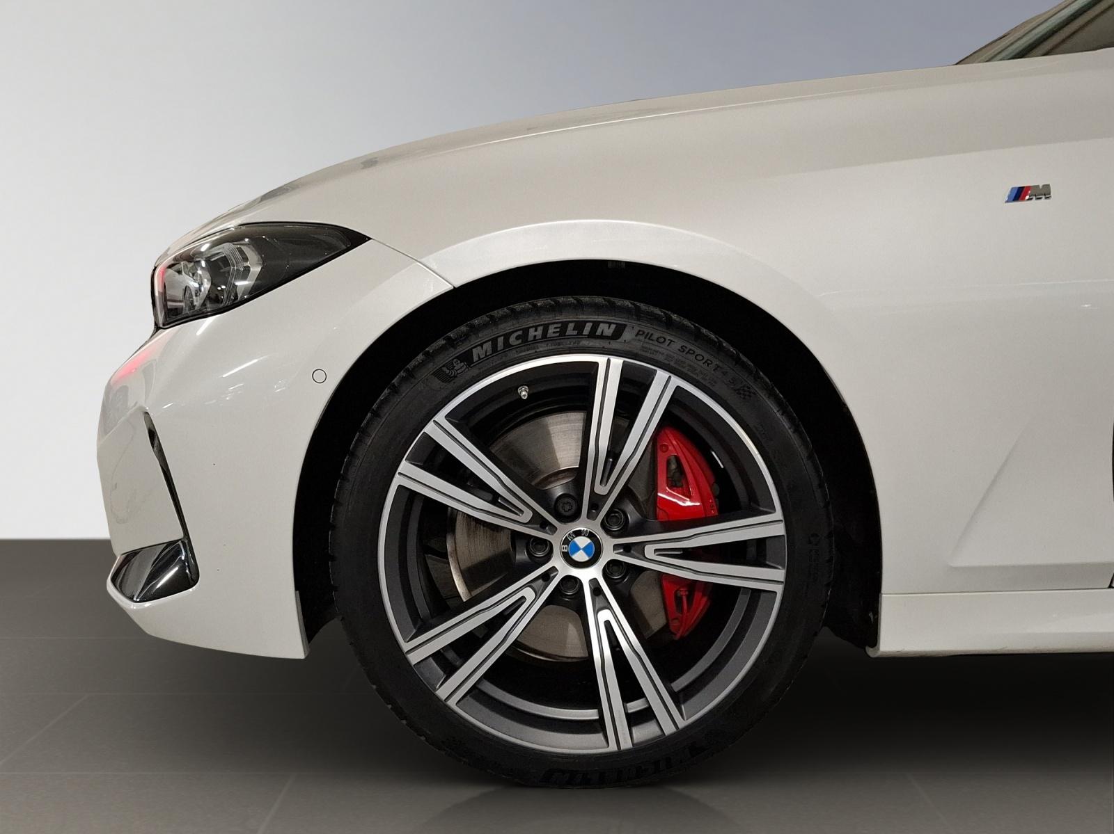 BMW M340i xDrive Touring-image-2