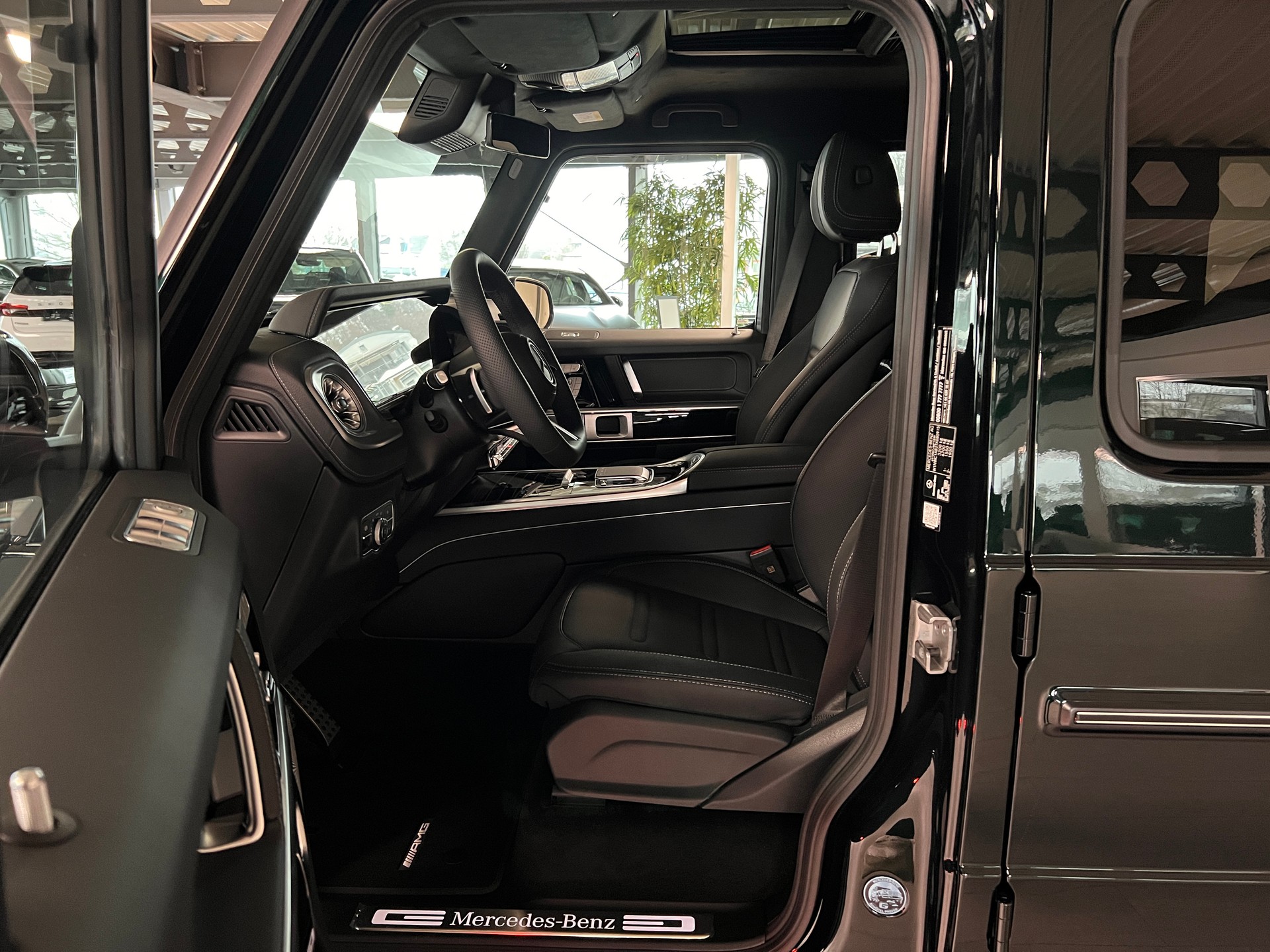 MERCEDES-BENZ G 450d 9G-Tronic-image-9