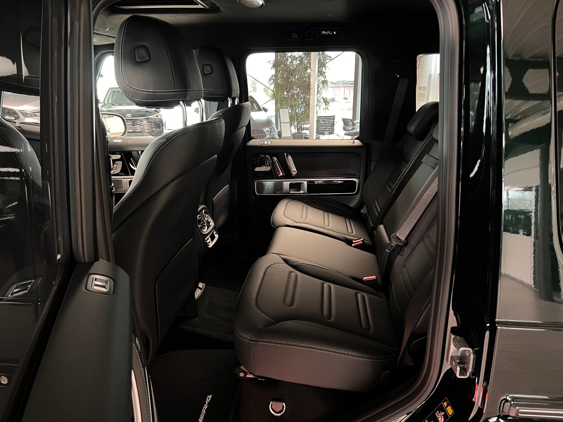 MERCEDES-BENZ G 450d 9G-Tronic-image-7
