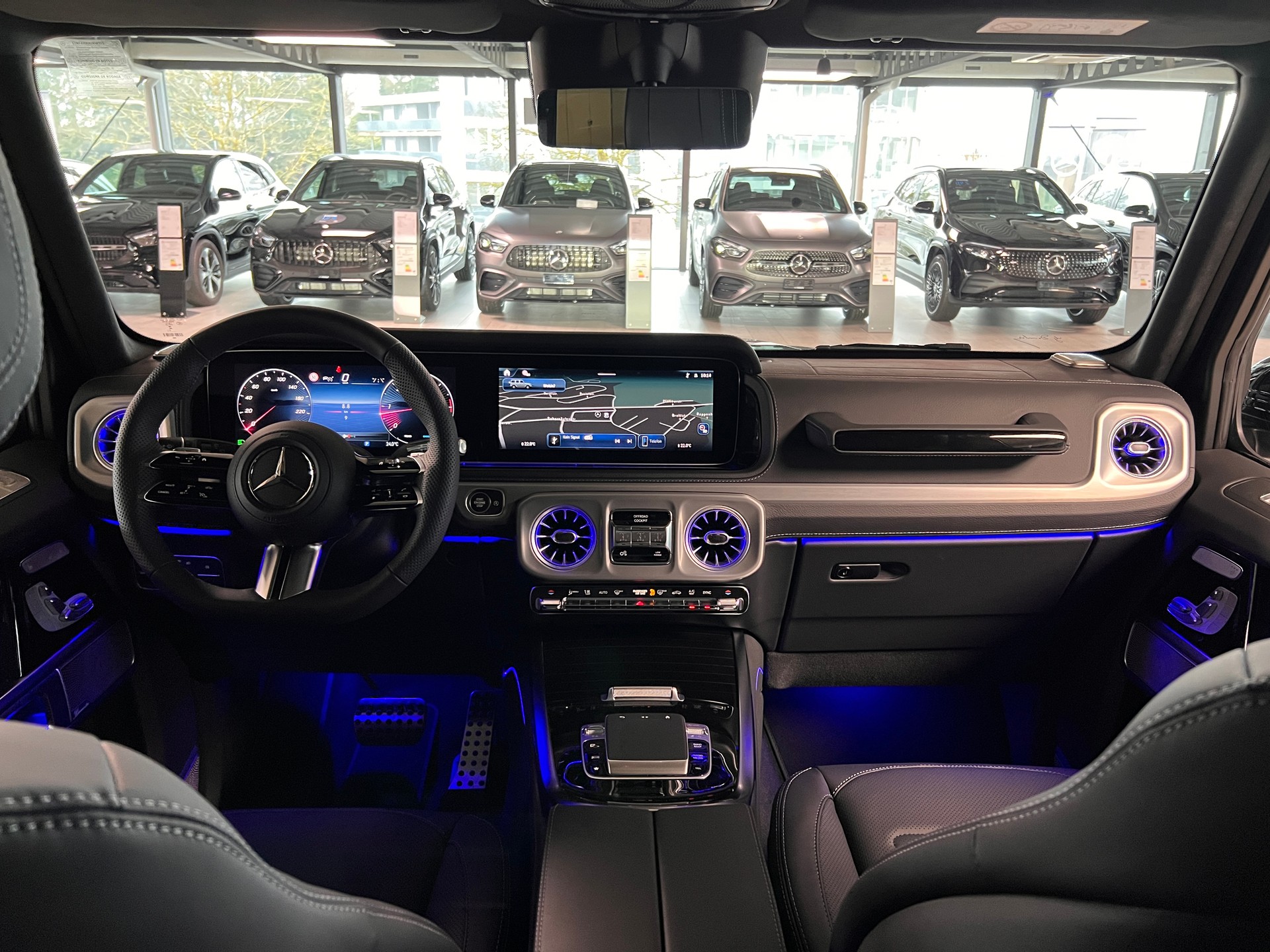MERCEDES-BENZ G 450d 9G-Tronic-image-12