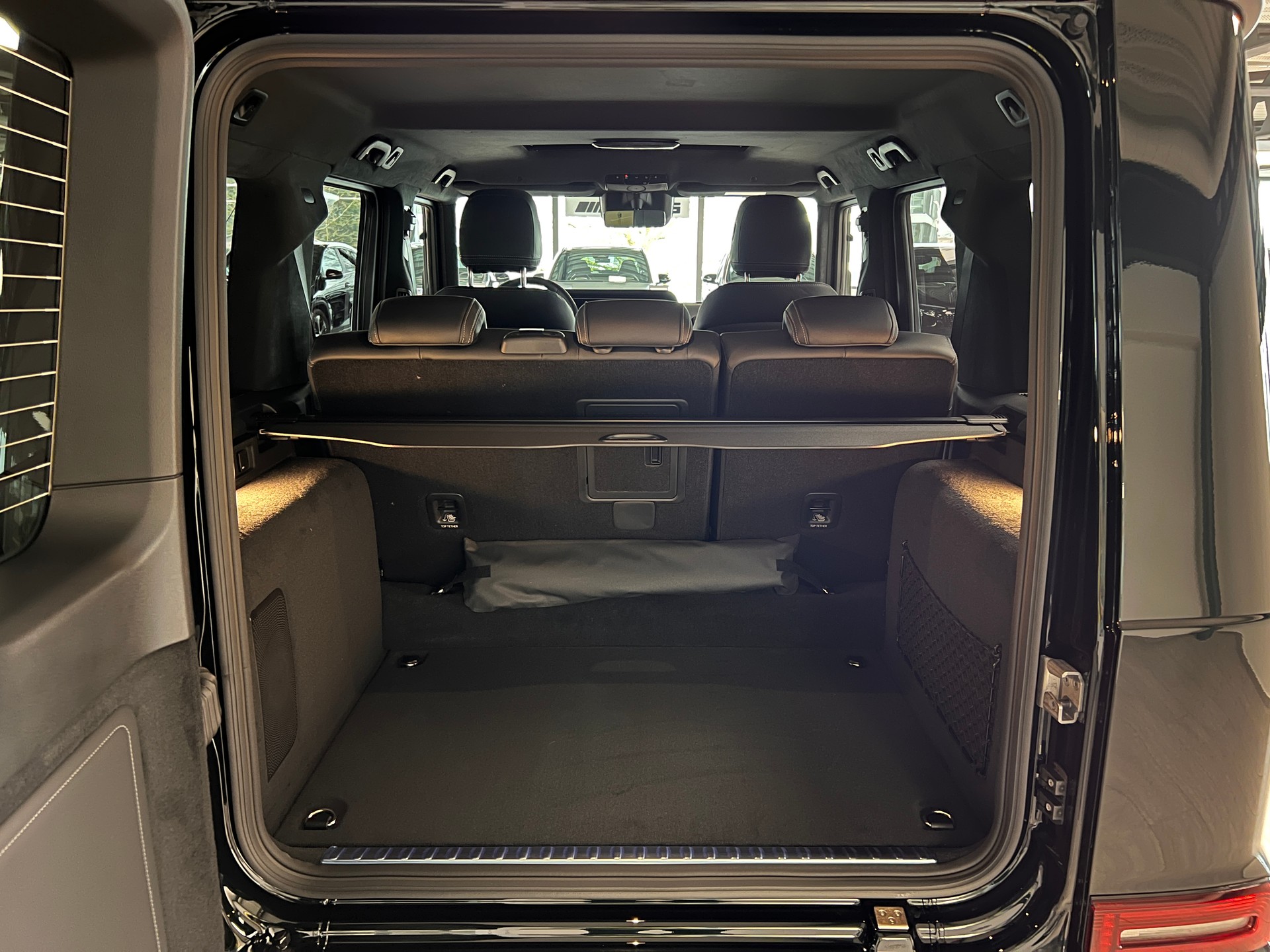 MERCEDES-BENZ G 450d 9G-Tronic-image-6