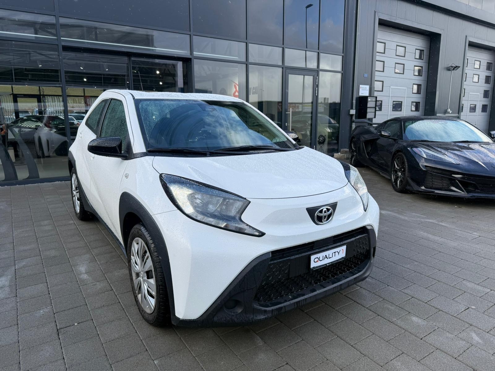 TOYOTA Aygo X 1.0 VVT-i Style-image-3