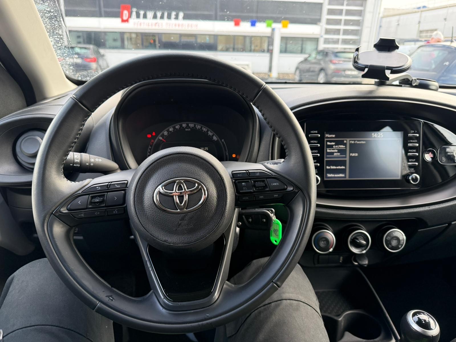TOYOTA Aygo X 1.0 VVT-i Style-image-13