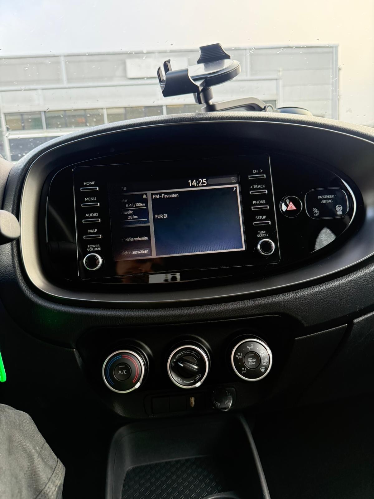 TOYOTA Aygo X 1.0 VVT-i Style-image-15