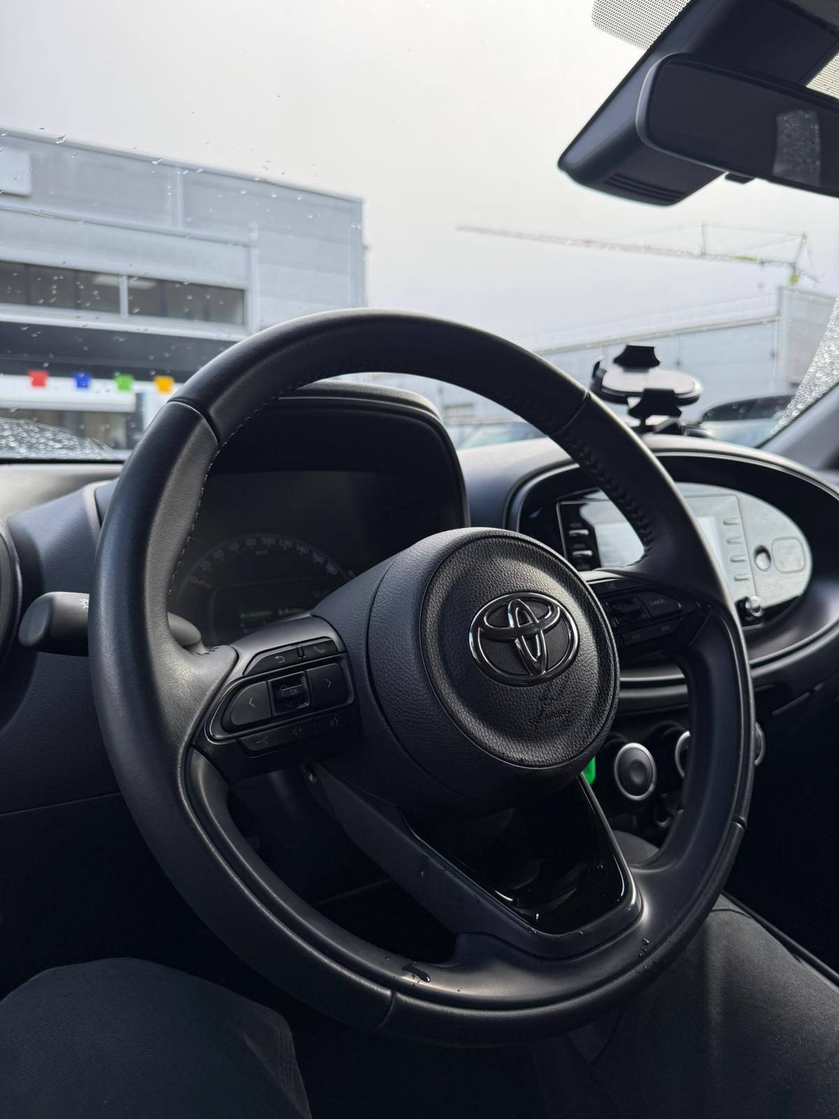 TOYOTA Aygo X 1.0 VVT-i Style-image-17