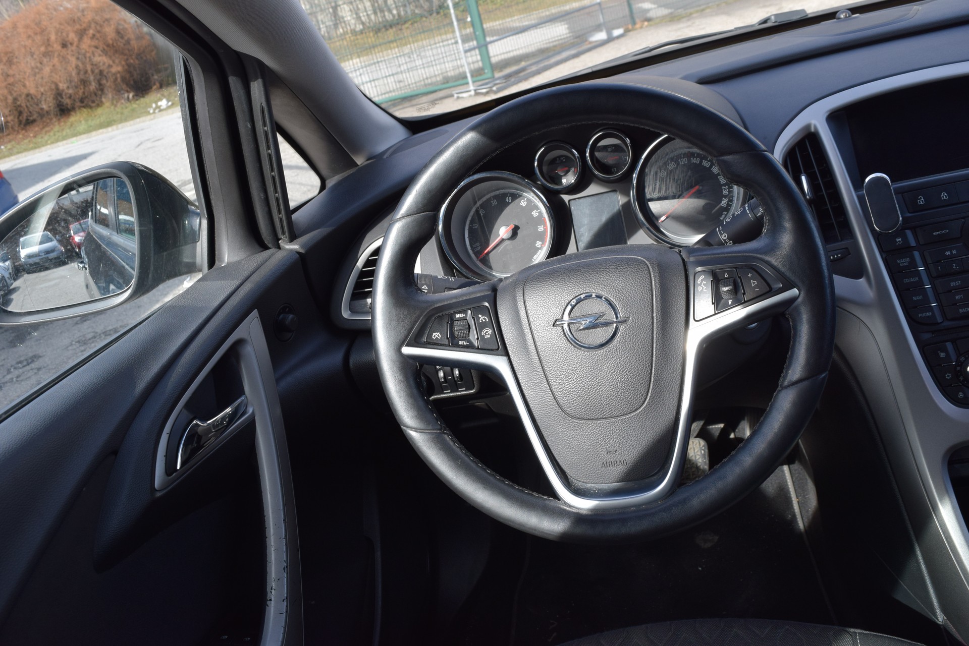 OPEL Astra SportsTourer 1.4i 16V Turbo Drive-image-13