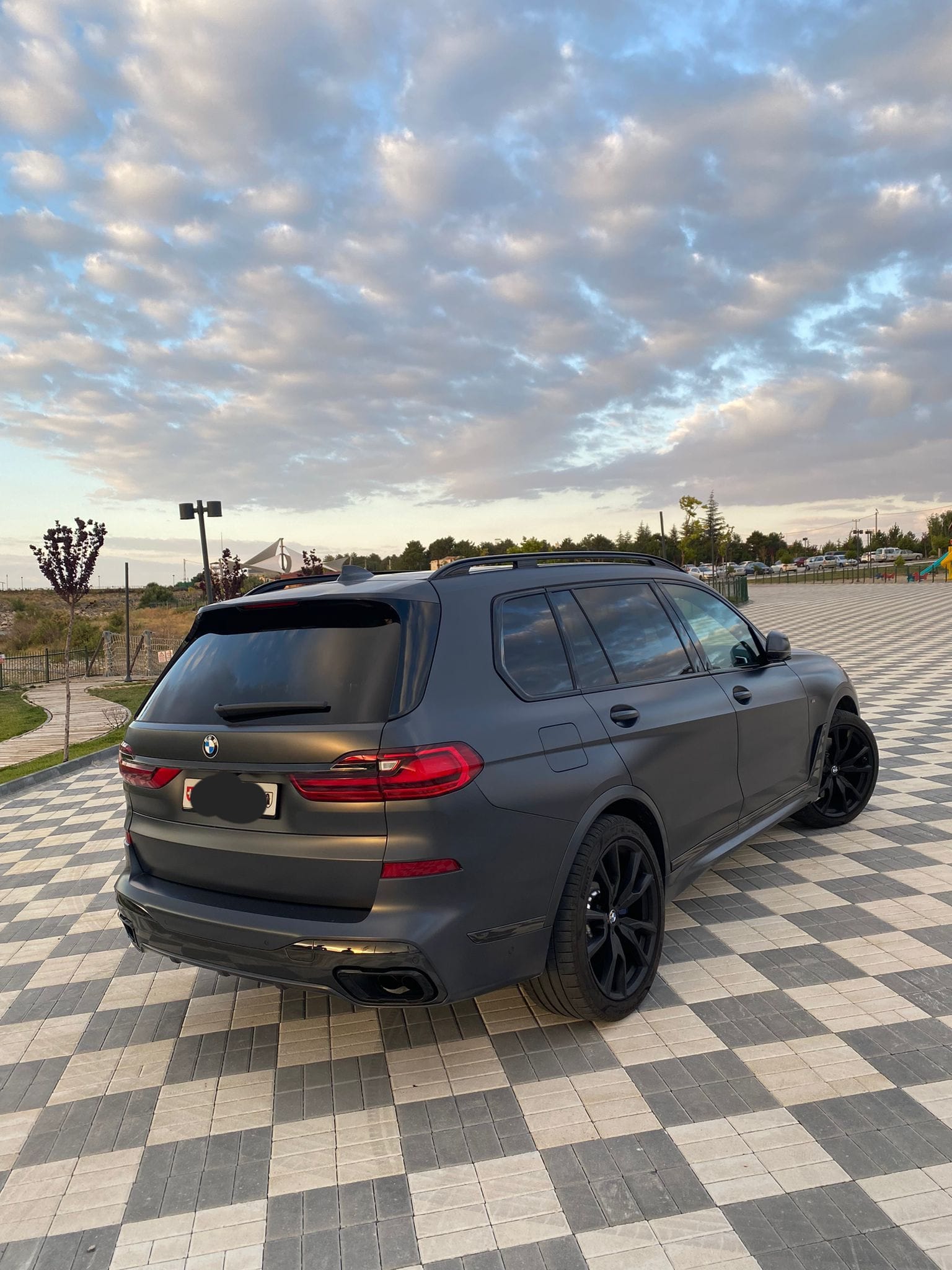 BMW X7 xDrive M50i Steptronic-image-1