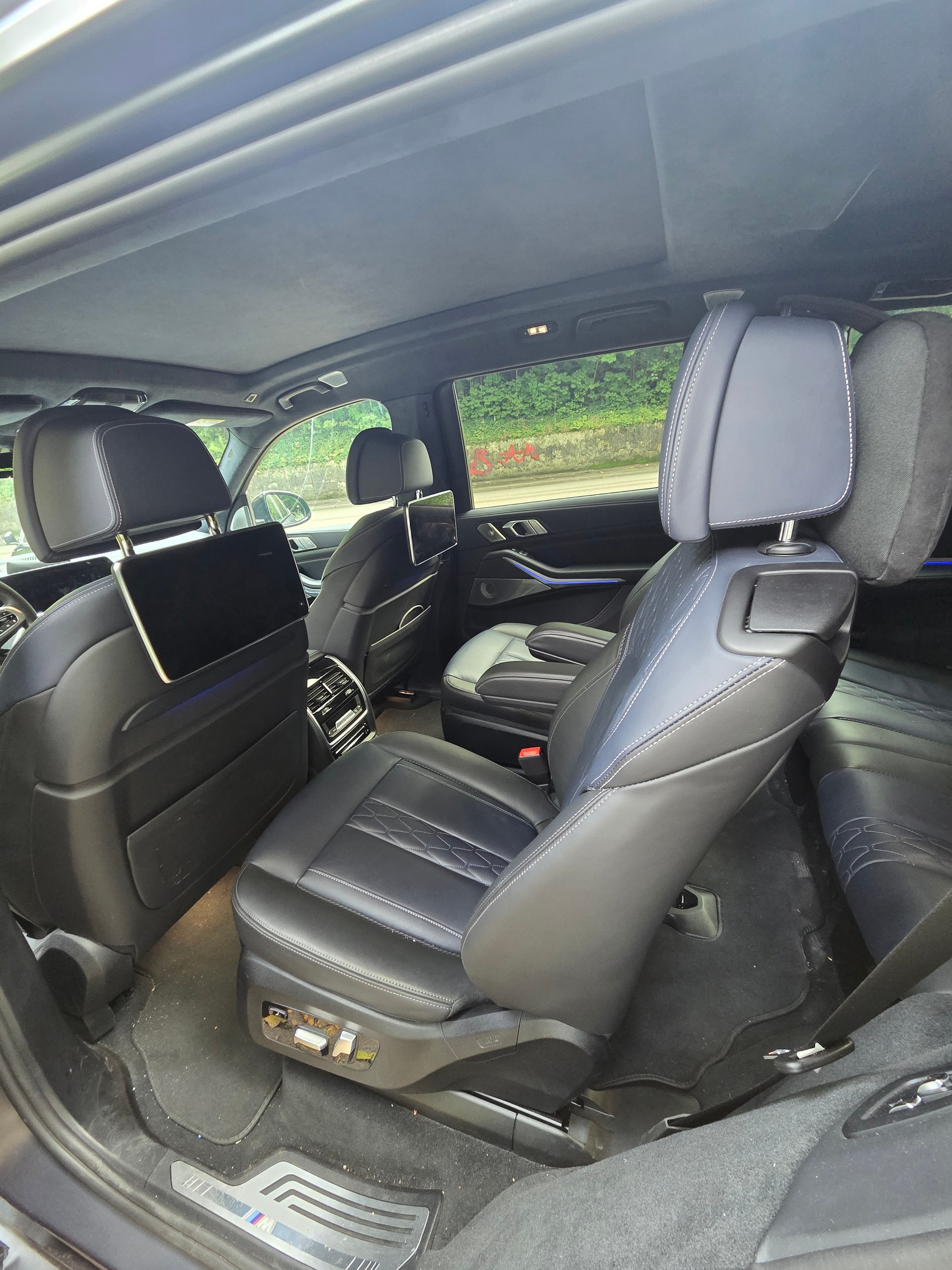 BMW X7 xDrive M50i Steptronic-image-3