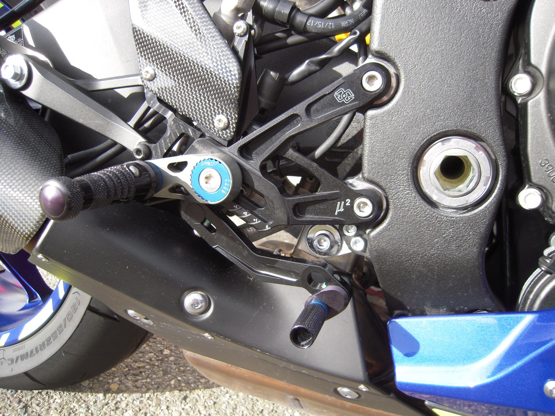 YAMAHA YZF-R1 ABS-image-10