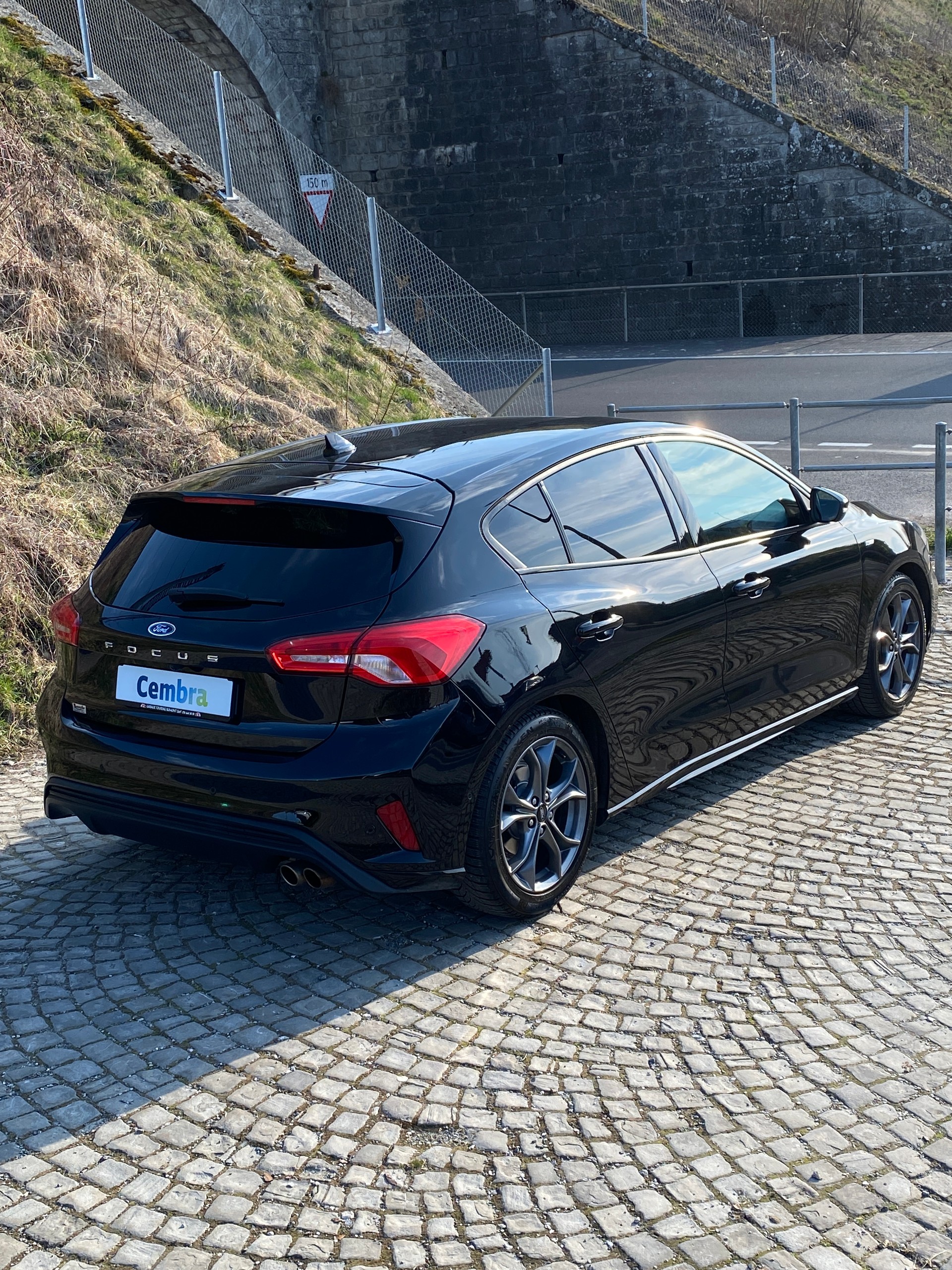 FORD Focus 1.0 SCTi ST Line Automatic-image-4