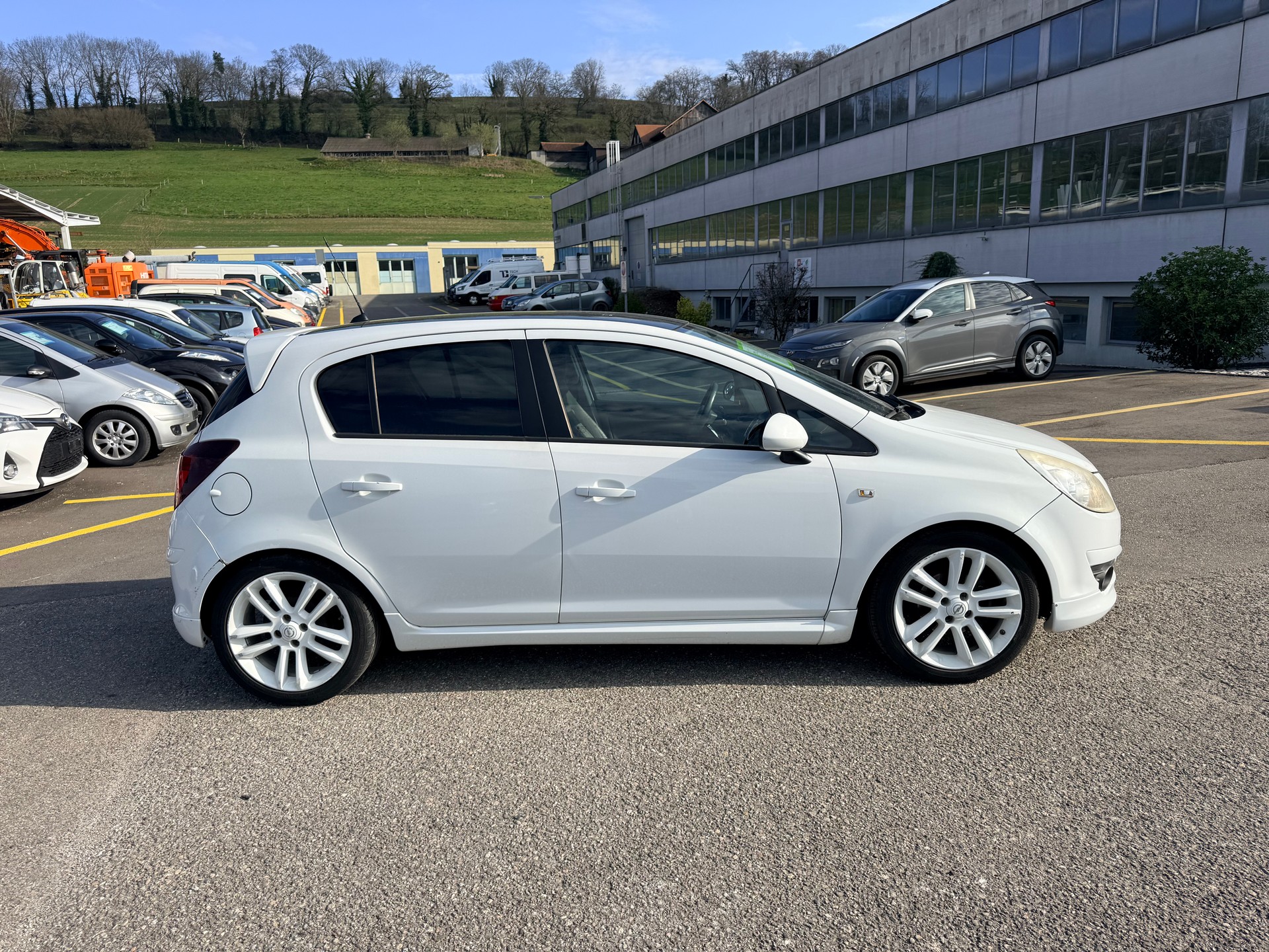 OPEL Corsa 1.4 TP Enjoy-image-5