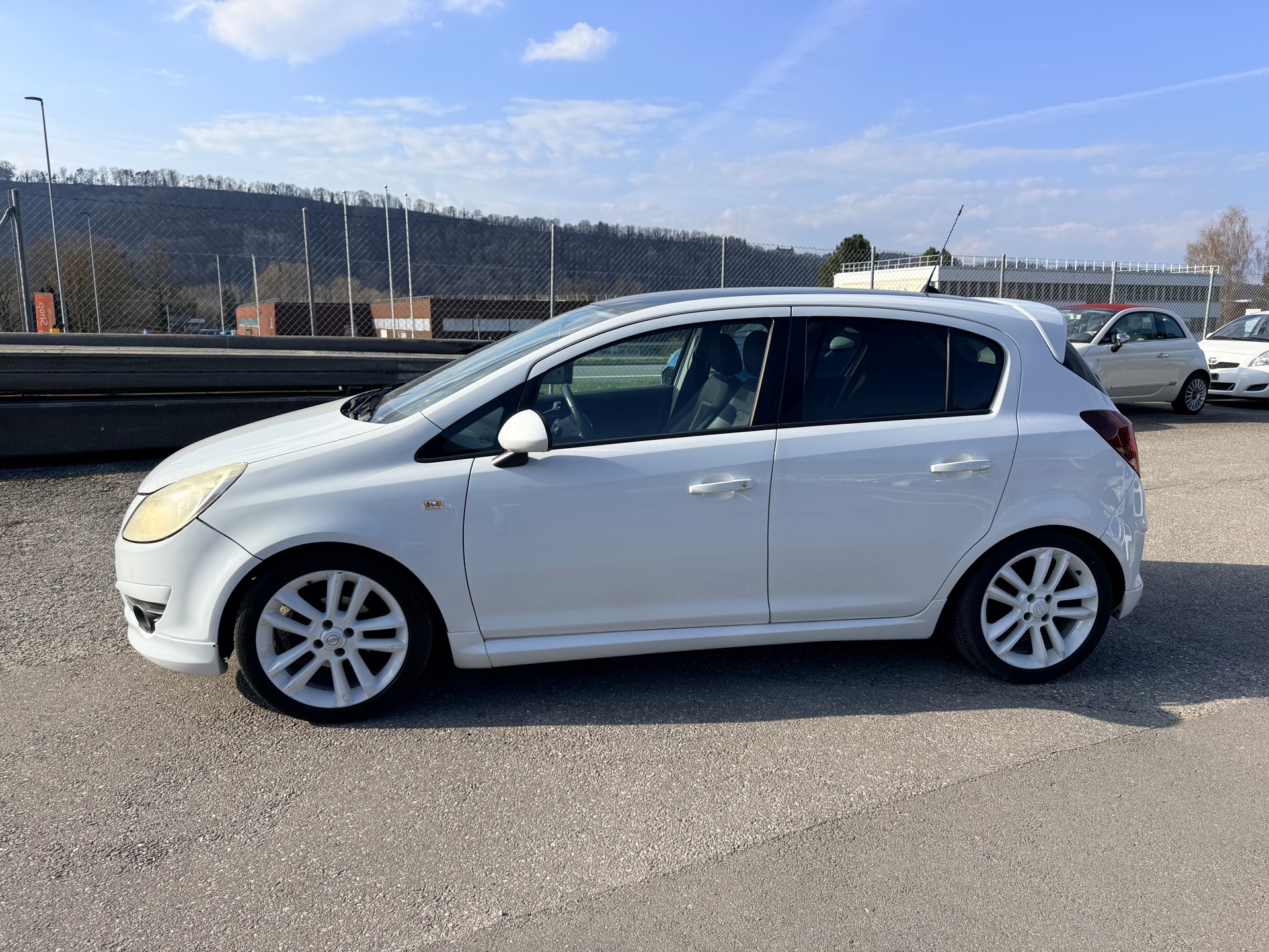 OPEL Corsa 1.4 TP Enjoy-image-1