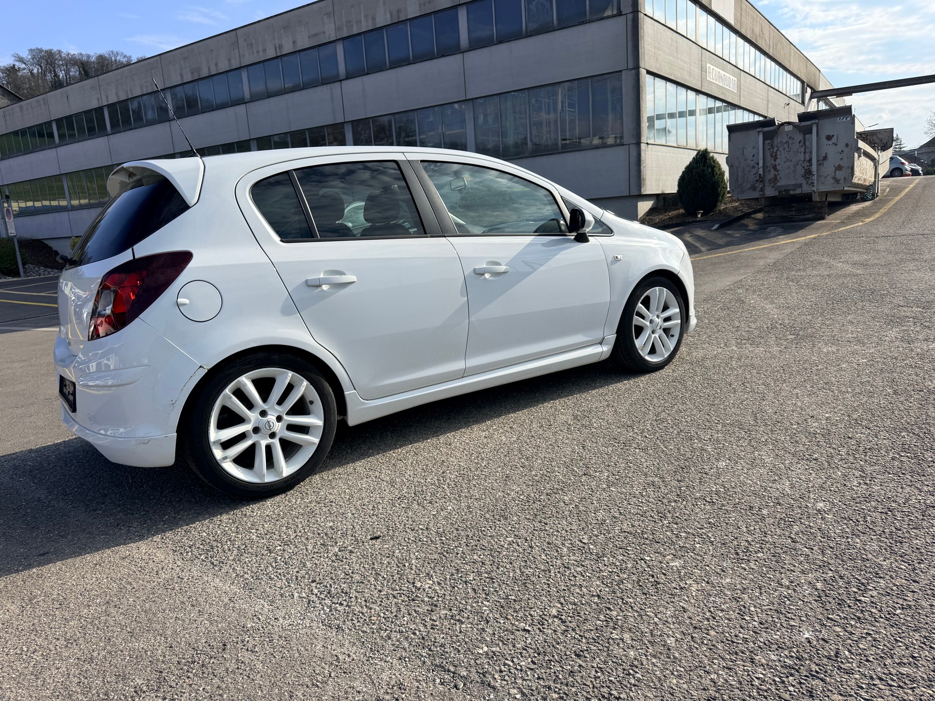 OPEL Corsa 1.4 TP Enjoy-image-6