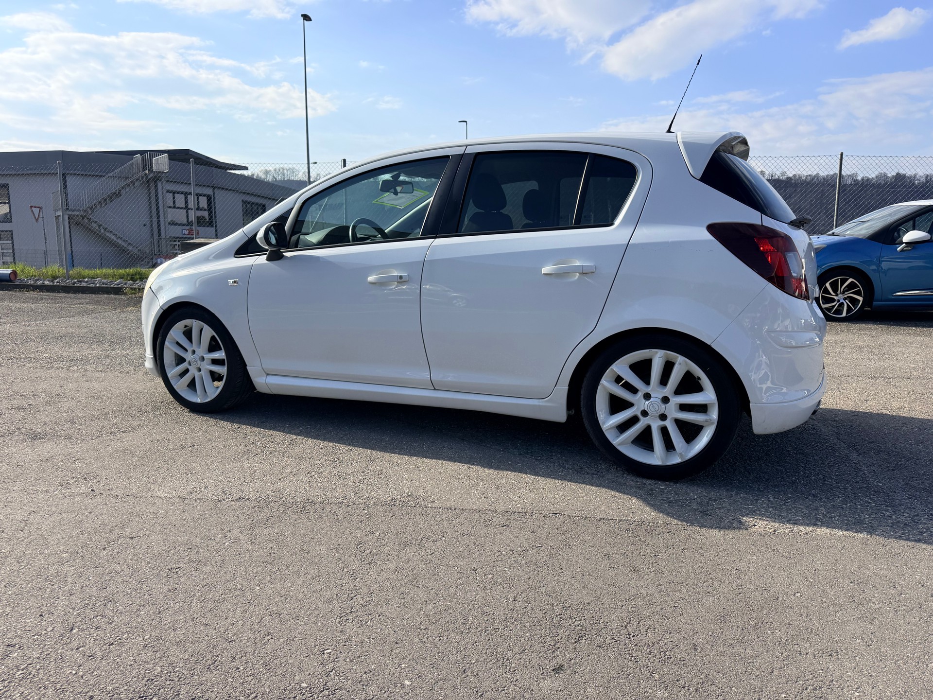 OPEL Corsa 1.4 TP Enjoy-image-2