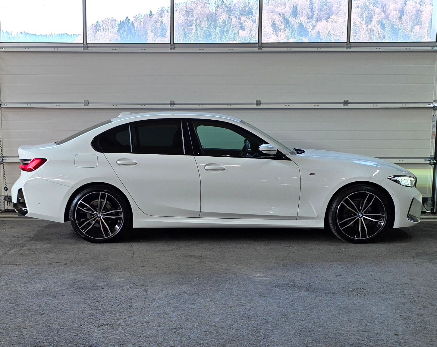 BMW 320d xDrive 48V Steptronic M Sport *Elektrische Sitze*Rückfahrkamera*HeadUp Display*-image-5