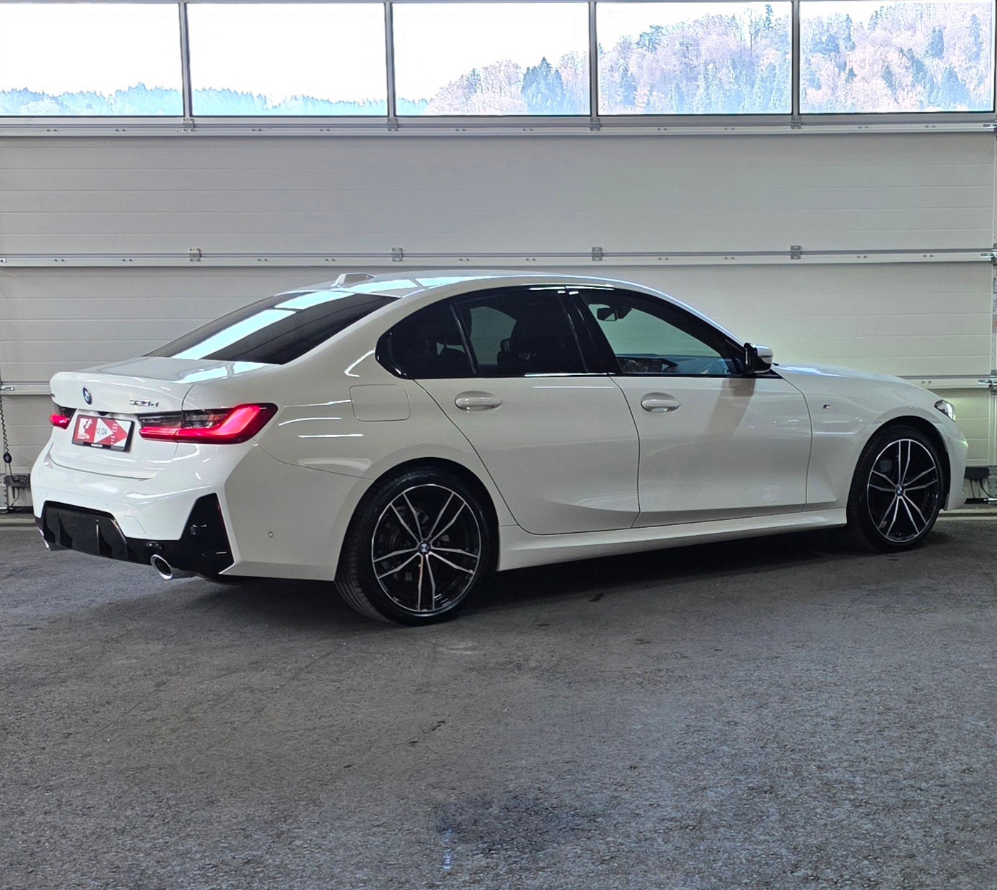 BMW 320d xDrive 48V Steptronic M Sport *Elektrische Sitze*Rückfahrkamera*HeadUp Display*-image-4