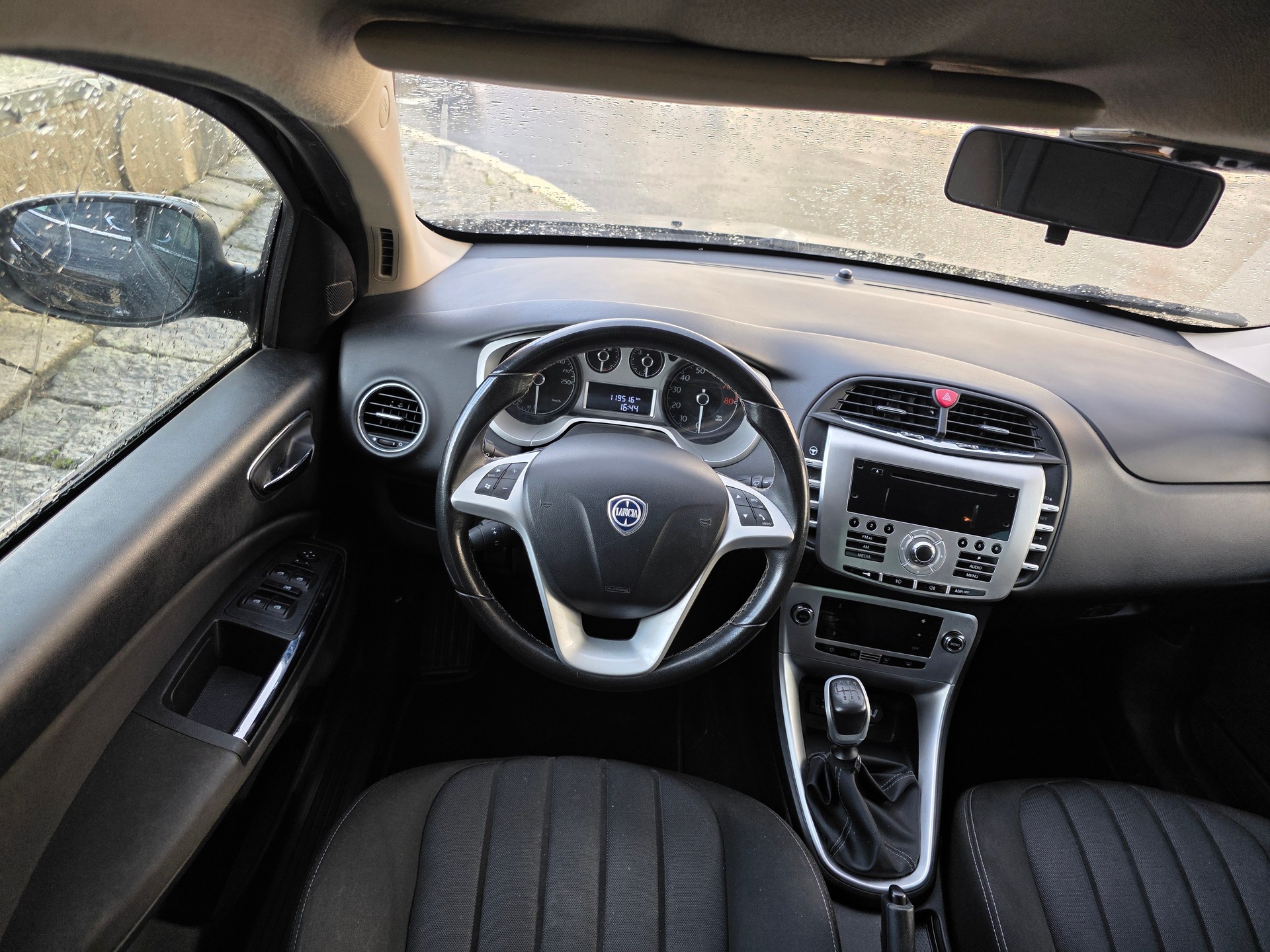 LANCIA Delta 1.4 Turbo-Jet-image-7