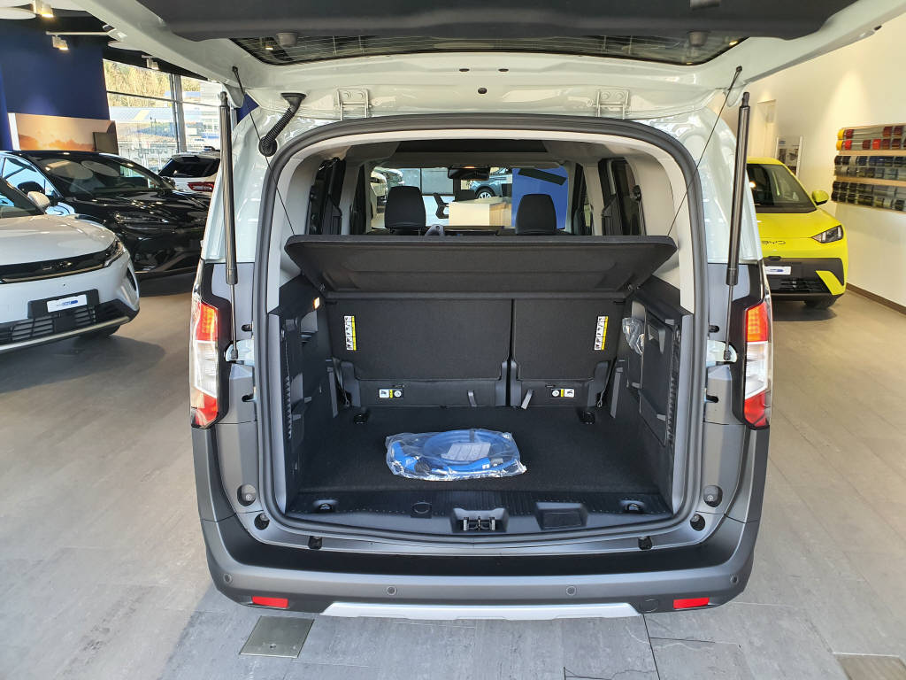 FORD E-Tourneo Courier Active-image-15