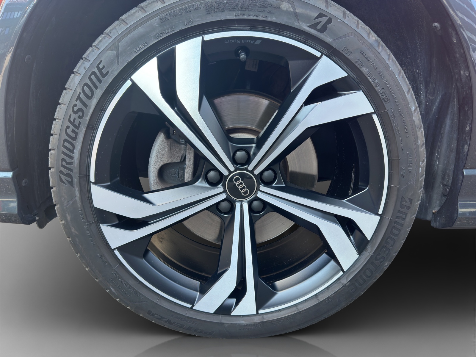 AUDI Q3 Sportback 40 TDI S line quattro S-tronic-image-15
