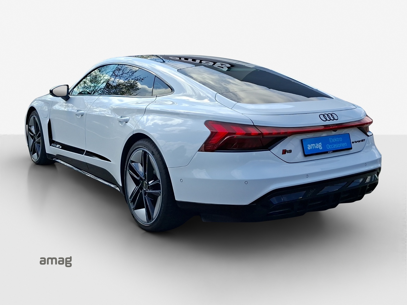AUDI RS e-tron GT quattro-image-2