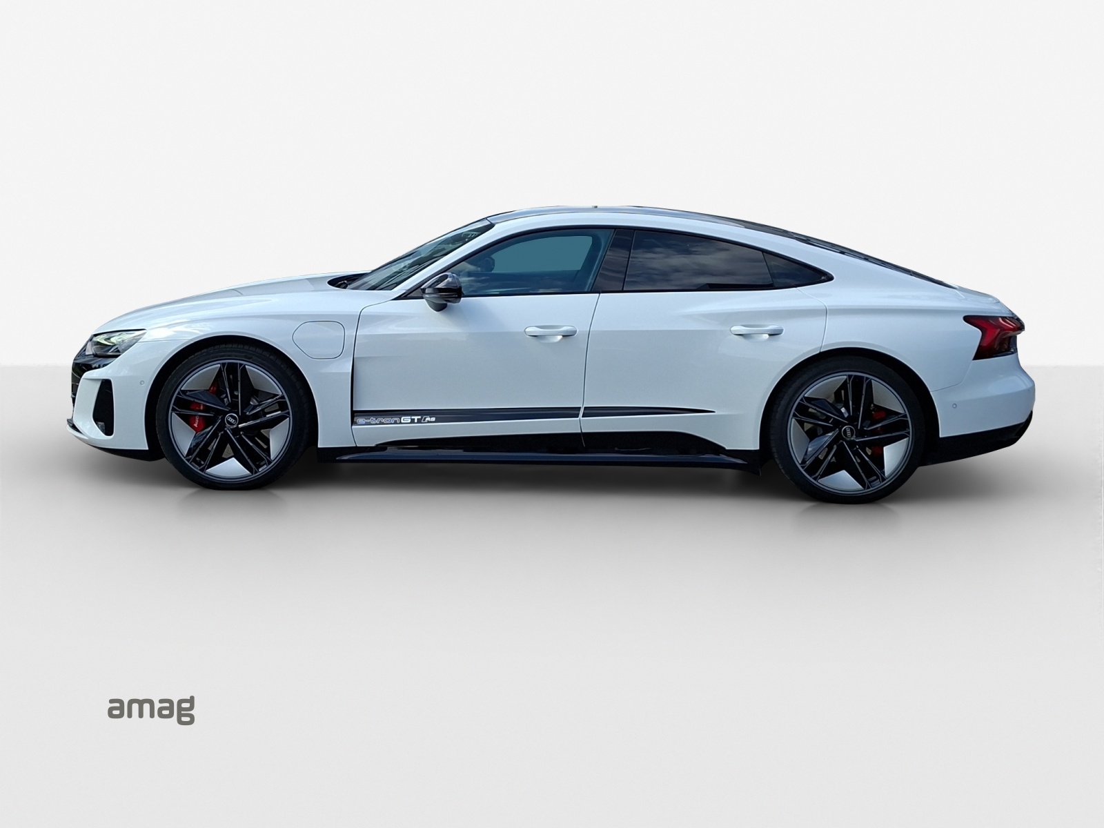 AUDI RS e-tron GT quattro-image-1