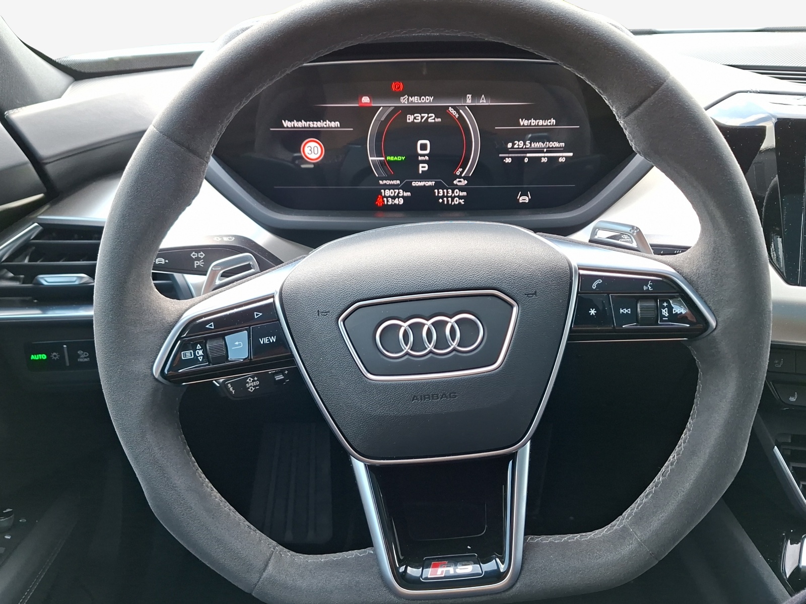 AUDI RS e-tron GT quattro-image-10