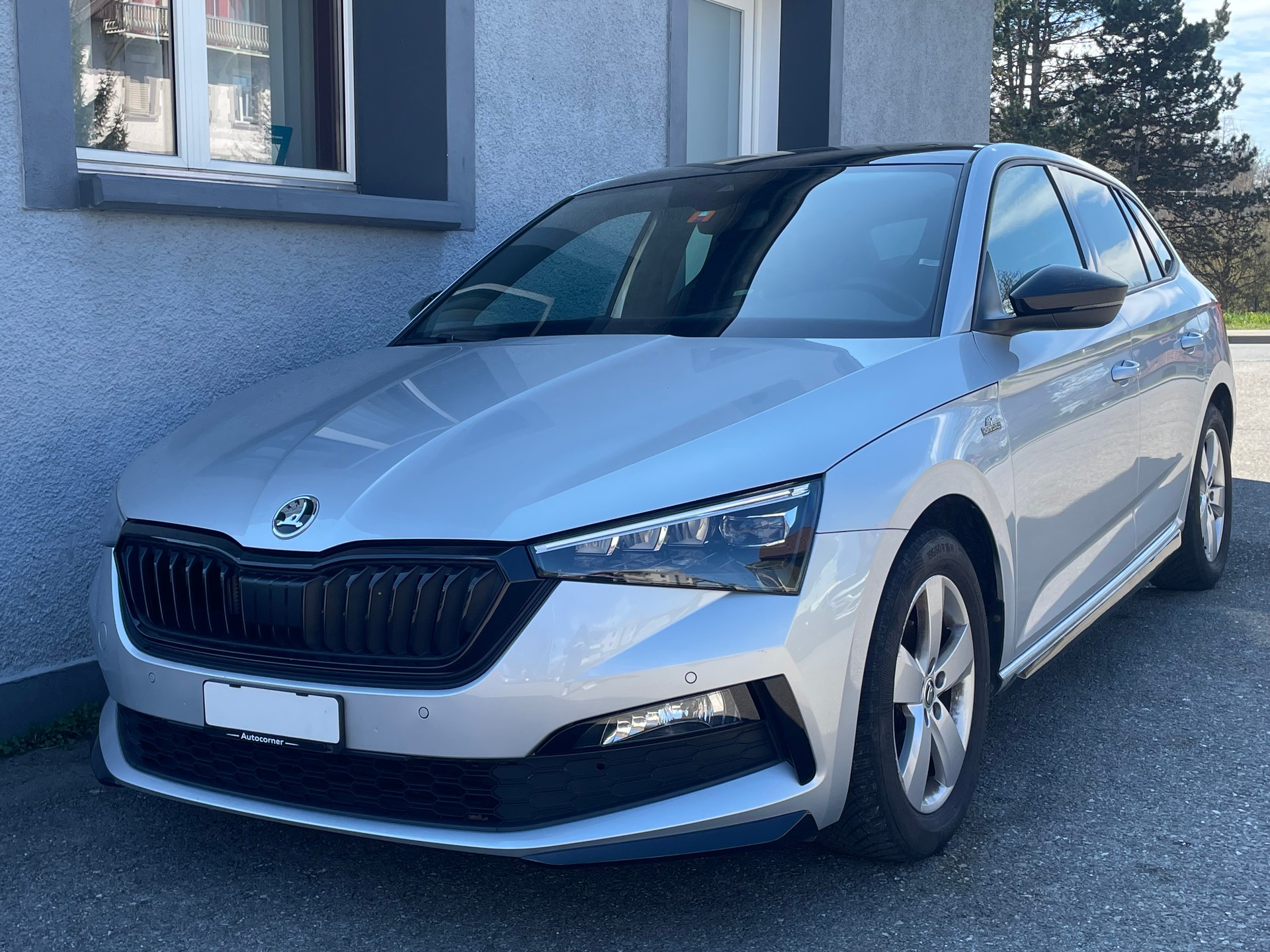 SKODA Scala 1.0 TSI Monte Carlo DSG-image-1