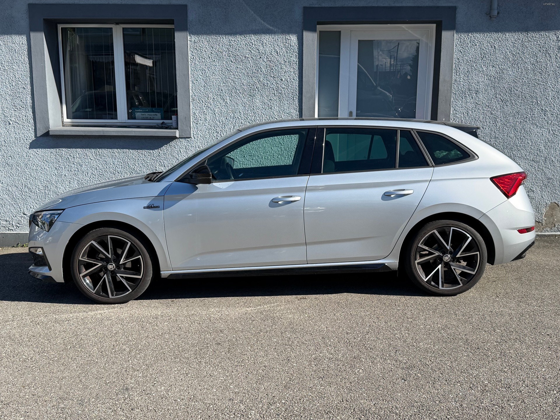 SKODA Scala 1.0 TSI Monte Carlo DSG-image-2