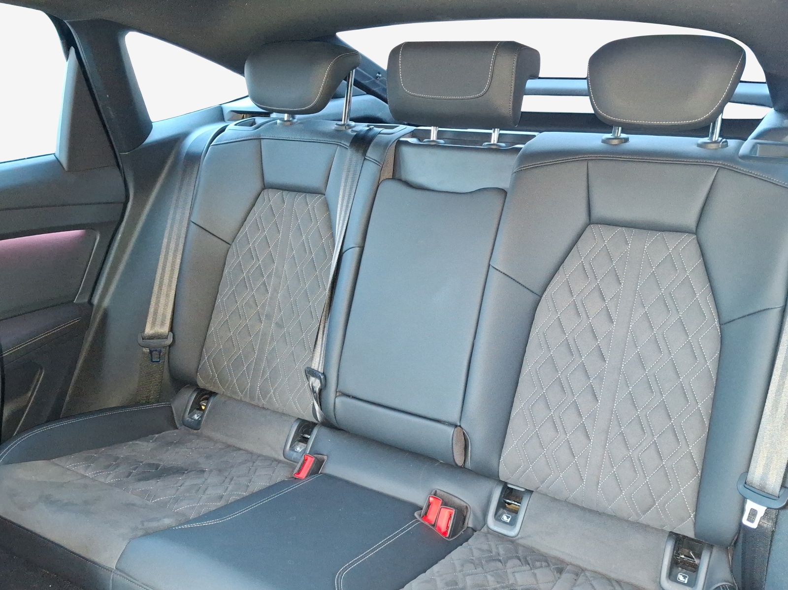 AUDI Q4 Sportback e-tron 50 quattro-image-12