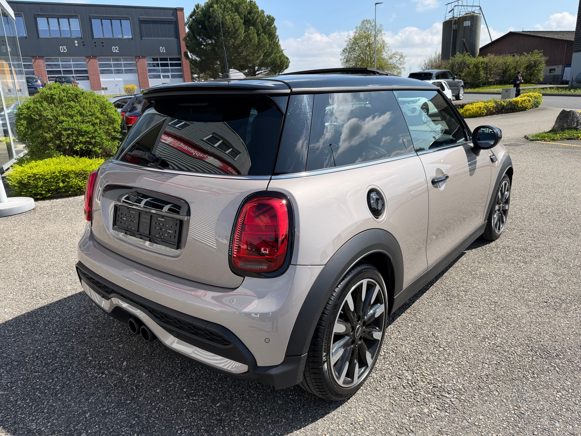 MINI Cooper S Trafalgar Edition Steptronic DKG-image-3