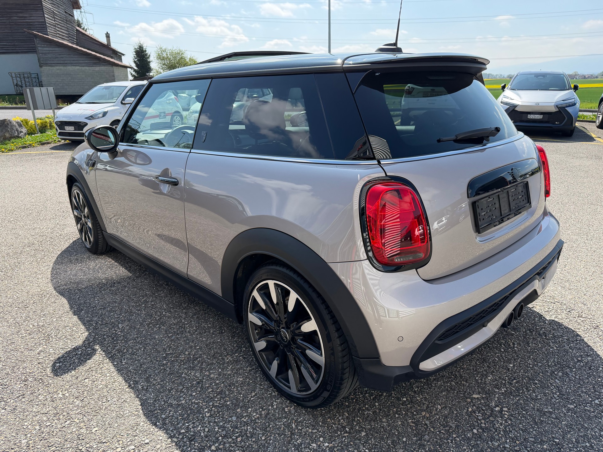 MINI Cooper S Trafalgar Edition Steptronic DKG-image-2