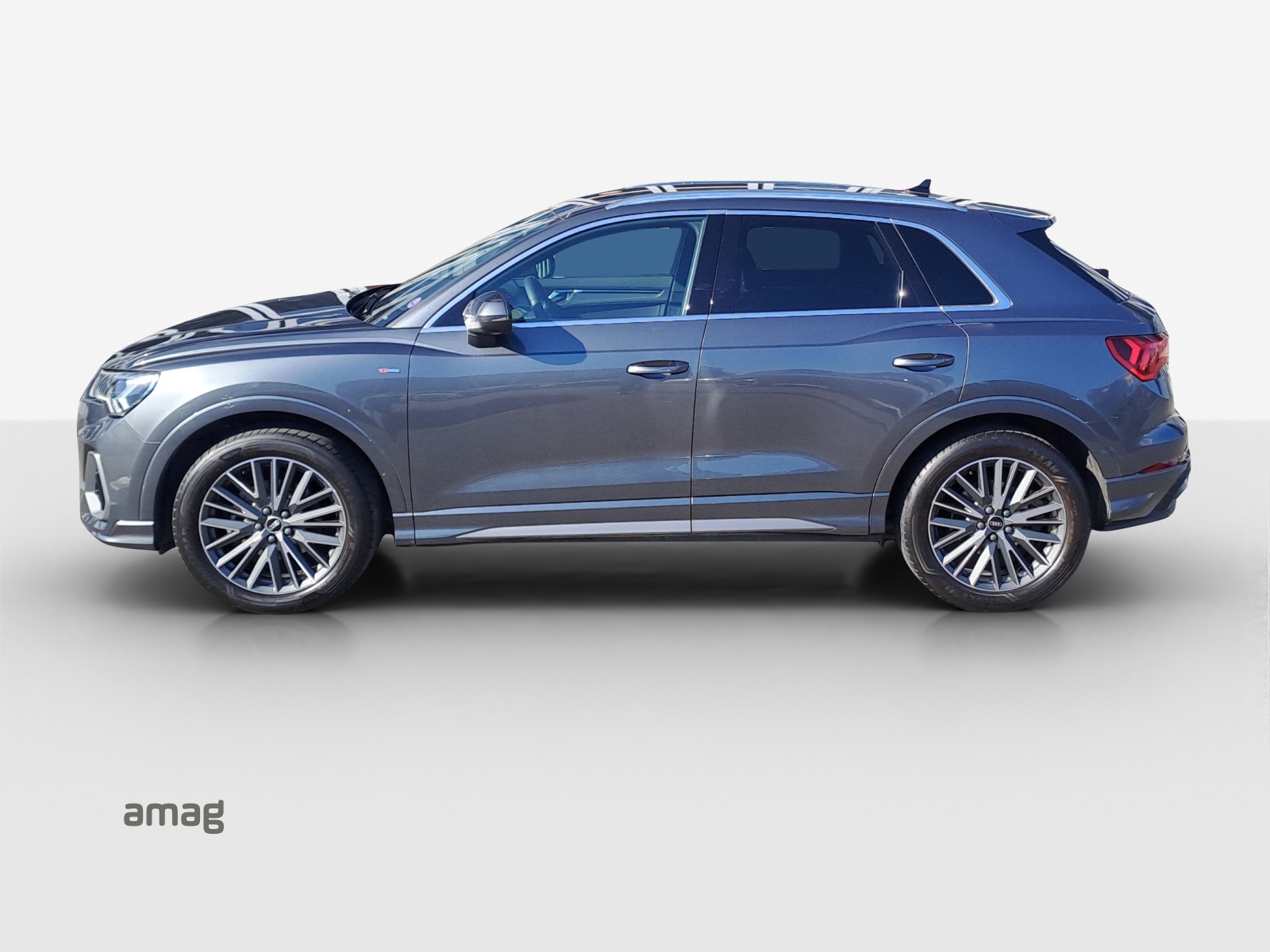 AUDI Q3 35 TFSI S line Attraction S-tronic-image-1