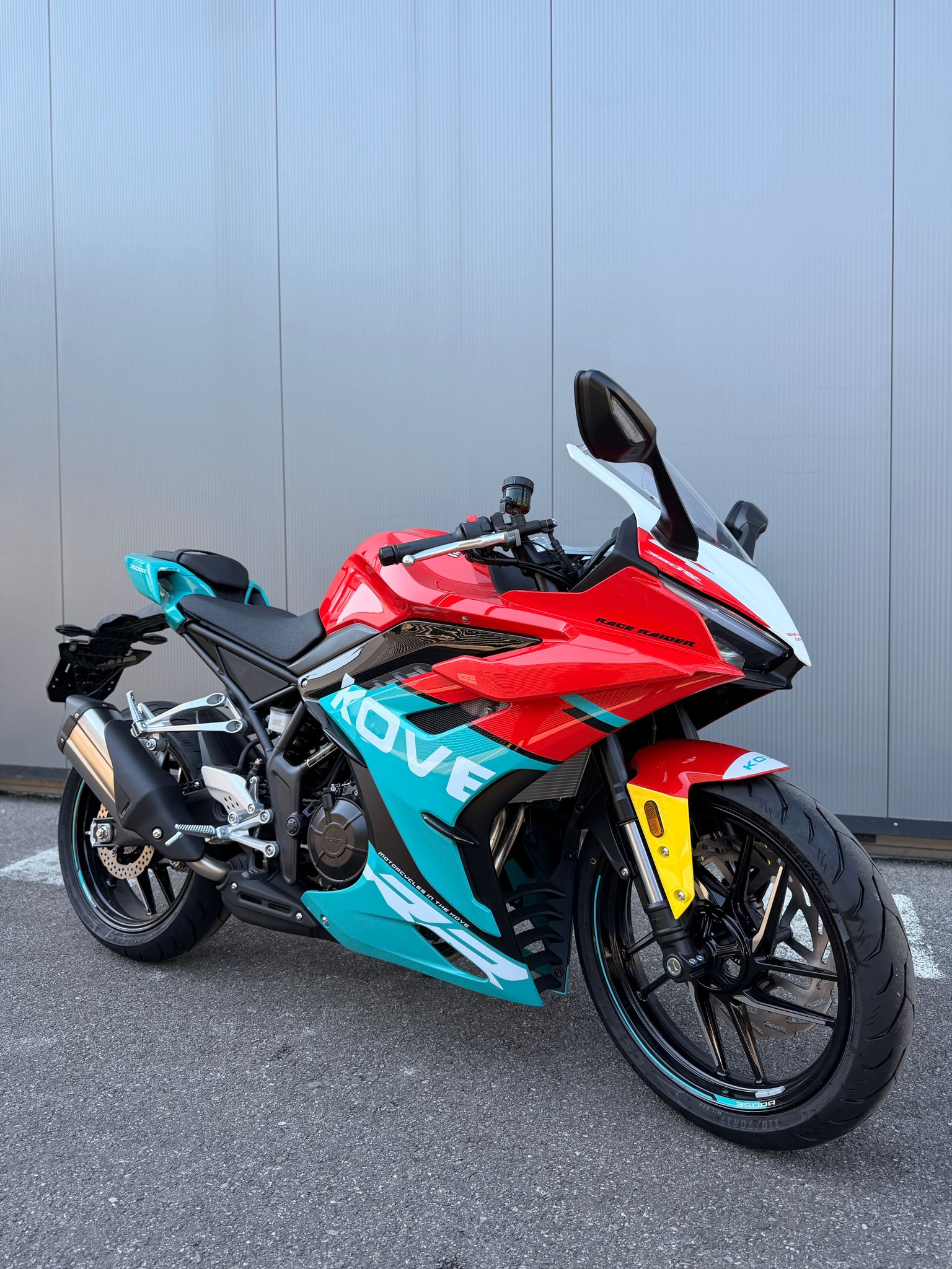 KOVE 350rr WSBK 2026-showroom-element-1