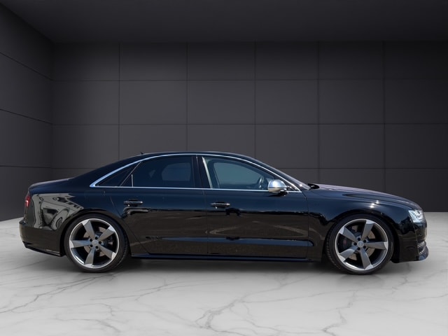 AUDI S8 4.0 TFSI V8 quattro tiptronic-image-4