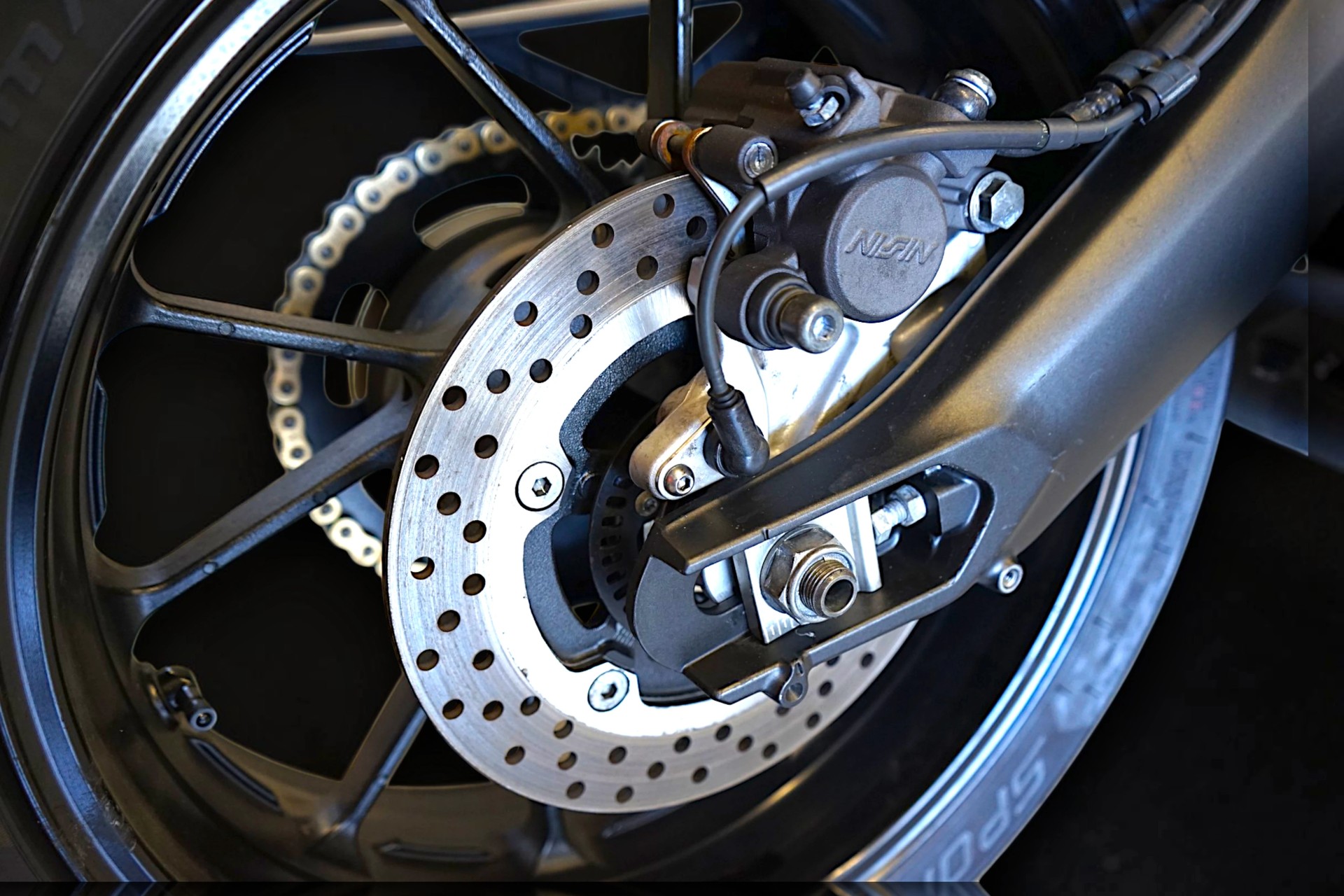 YAMAHA XSR 900-image-8