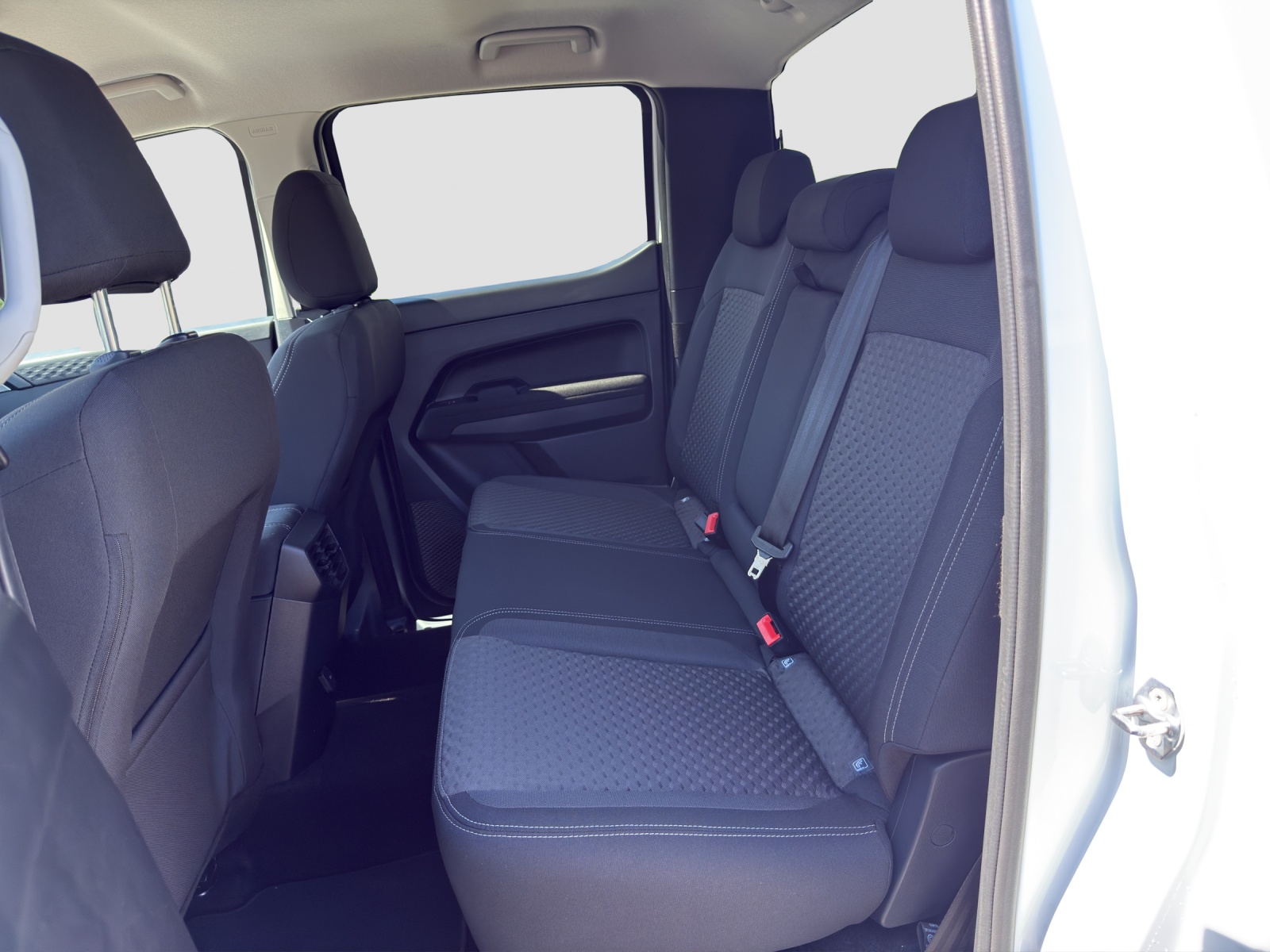 VW Amarok 2.0TDI Life Winter 1-image-12