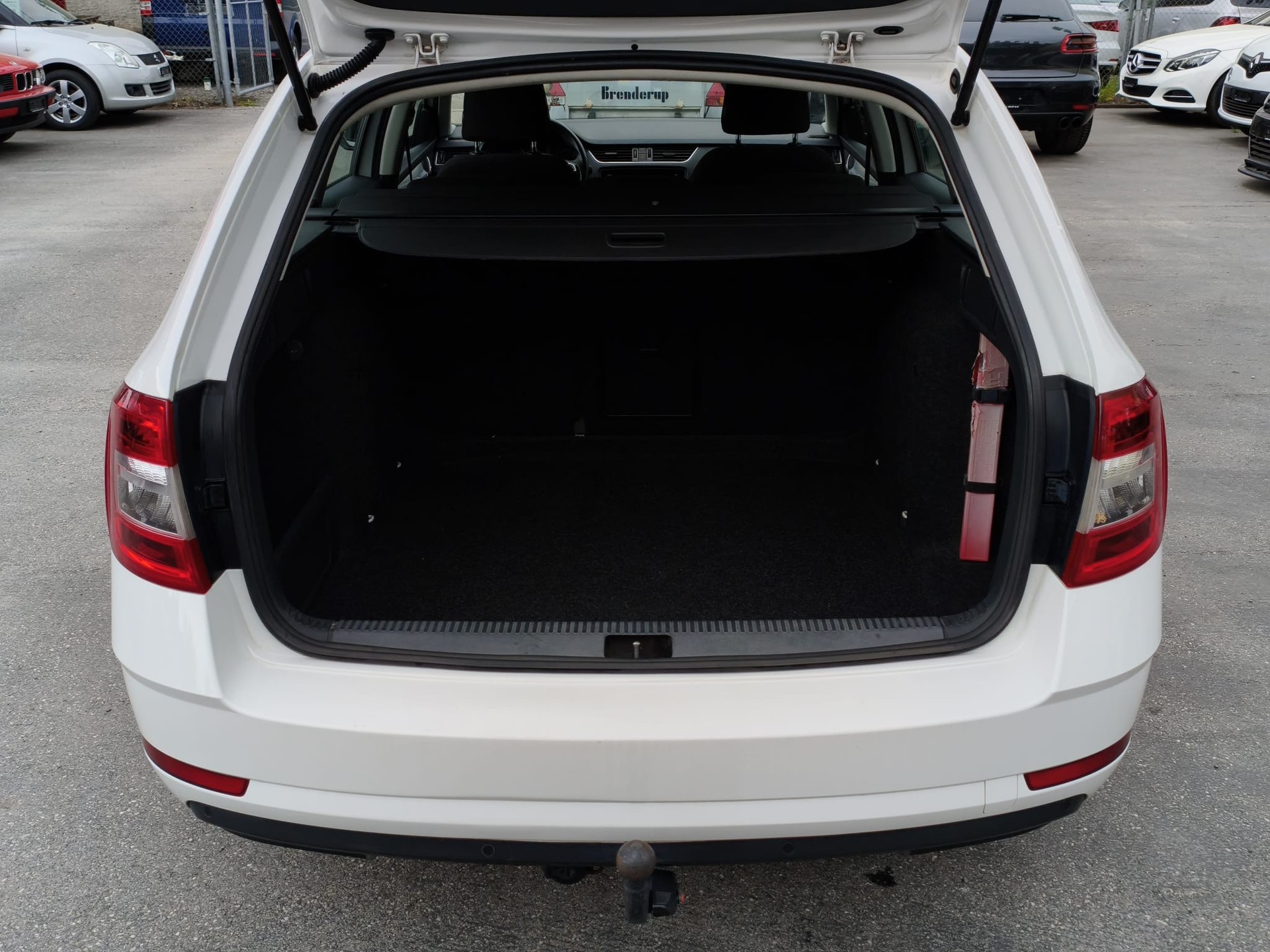 SKODA Octavia Combi 2.0 TDI Ambition 4x4-image-5