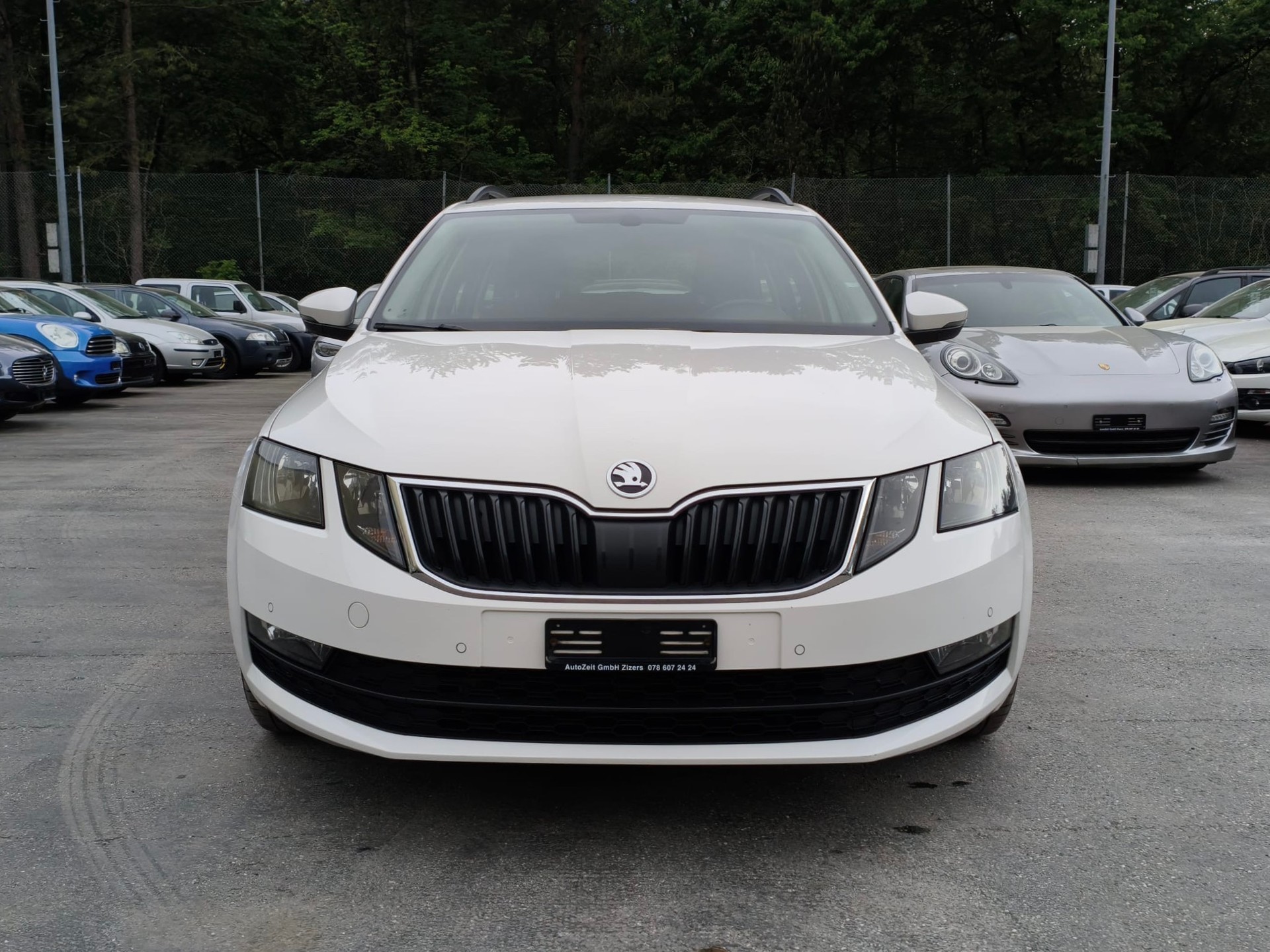 SKODA Octavia Combi 2.0 TDI Ambition 4x4-image-0