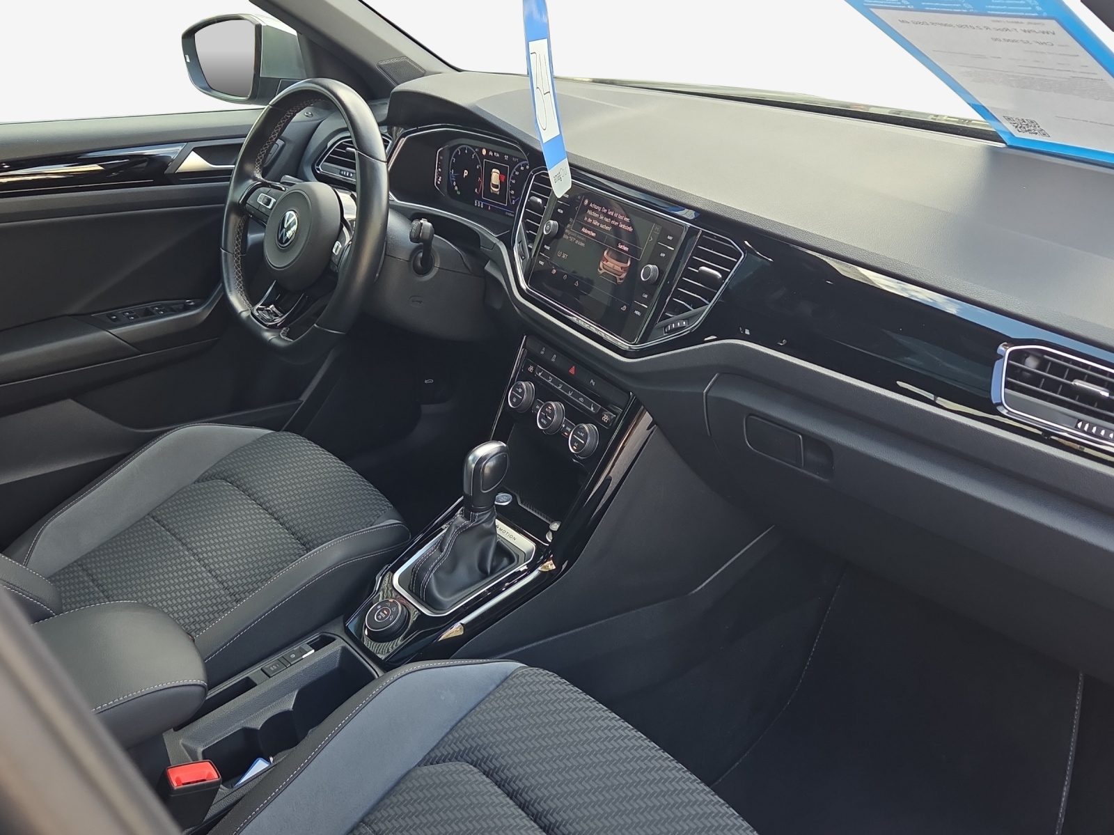 VW T-Roc 2.0 TSI R DSG 4Motion-image-14