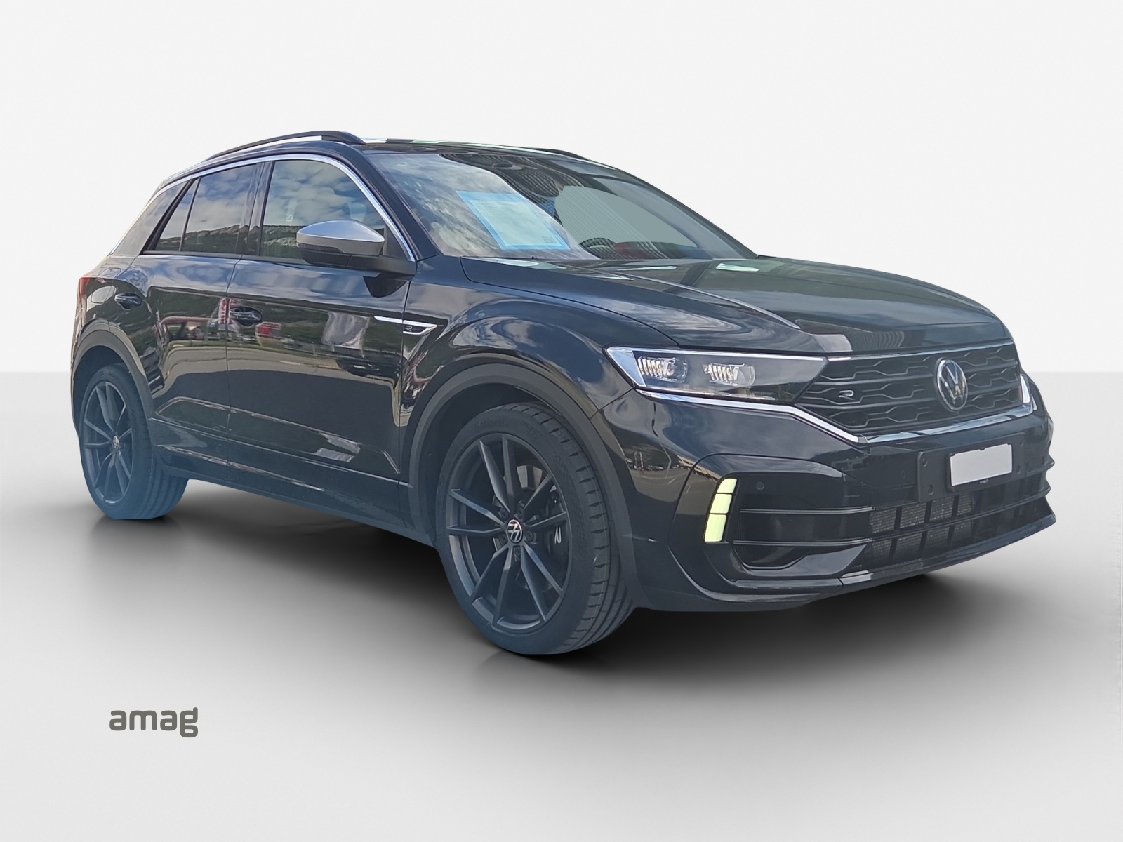 VW T-Roc 2.0 TSI R DSG 4Motion-image-5