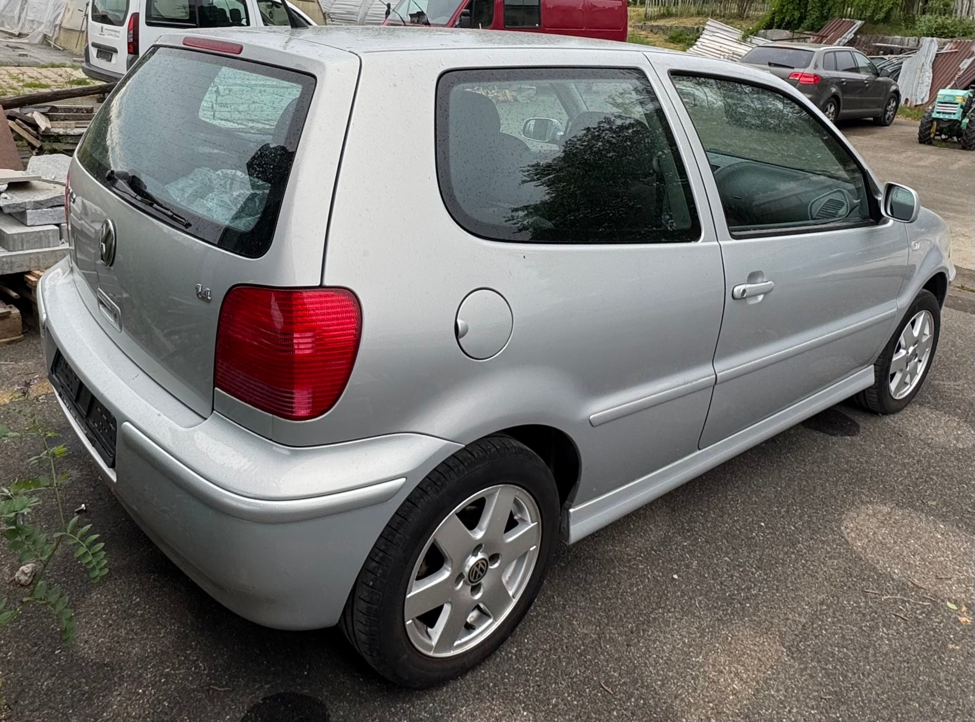 VW Polo 75 Comfortline-showroom-element-3