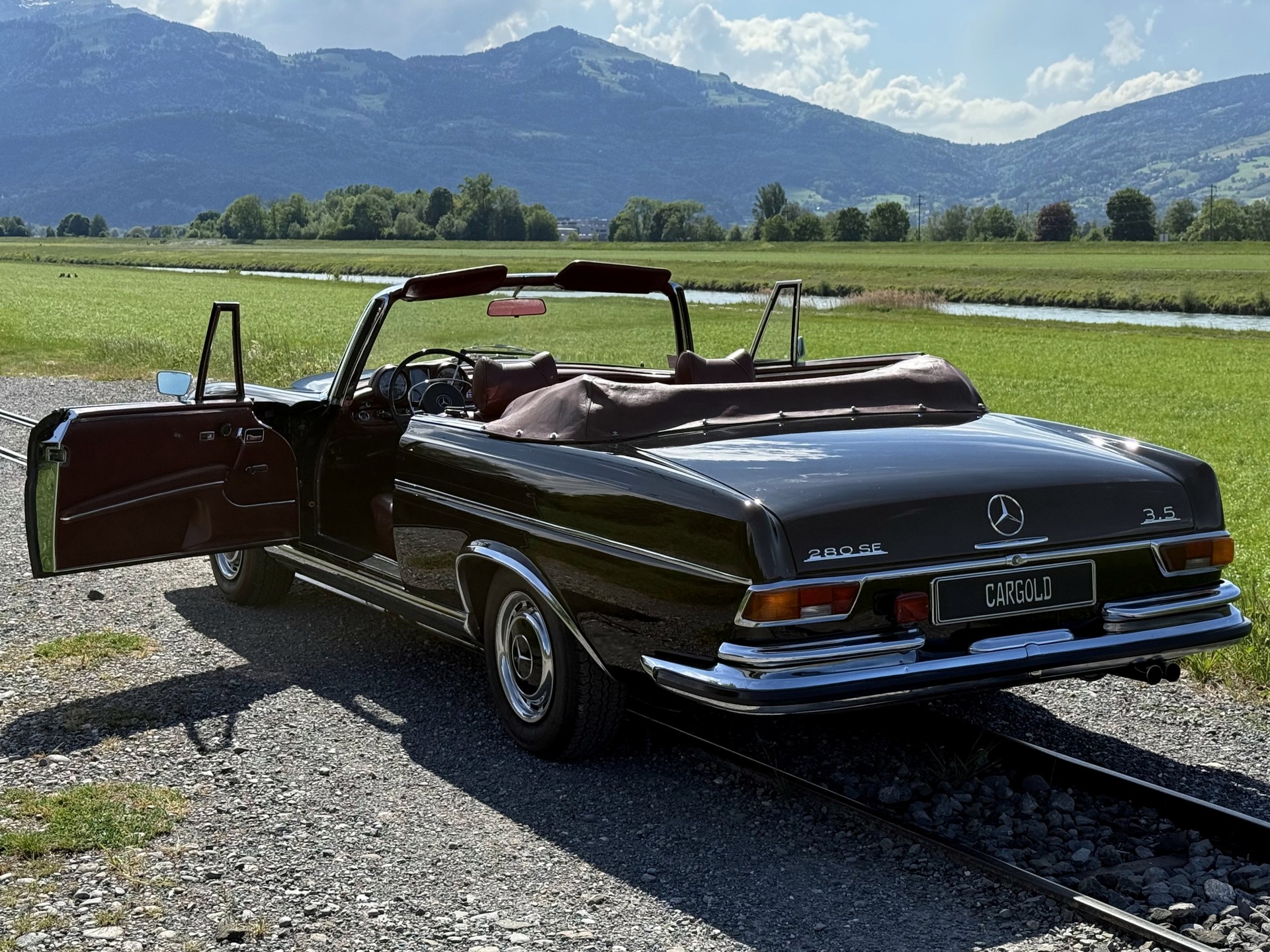 MERCEDES-BENZ 280 SE 3.5 Cabriolet-image-22