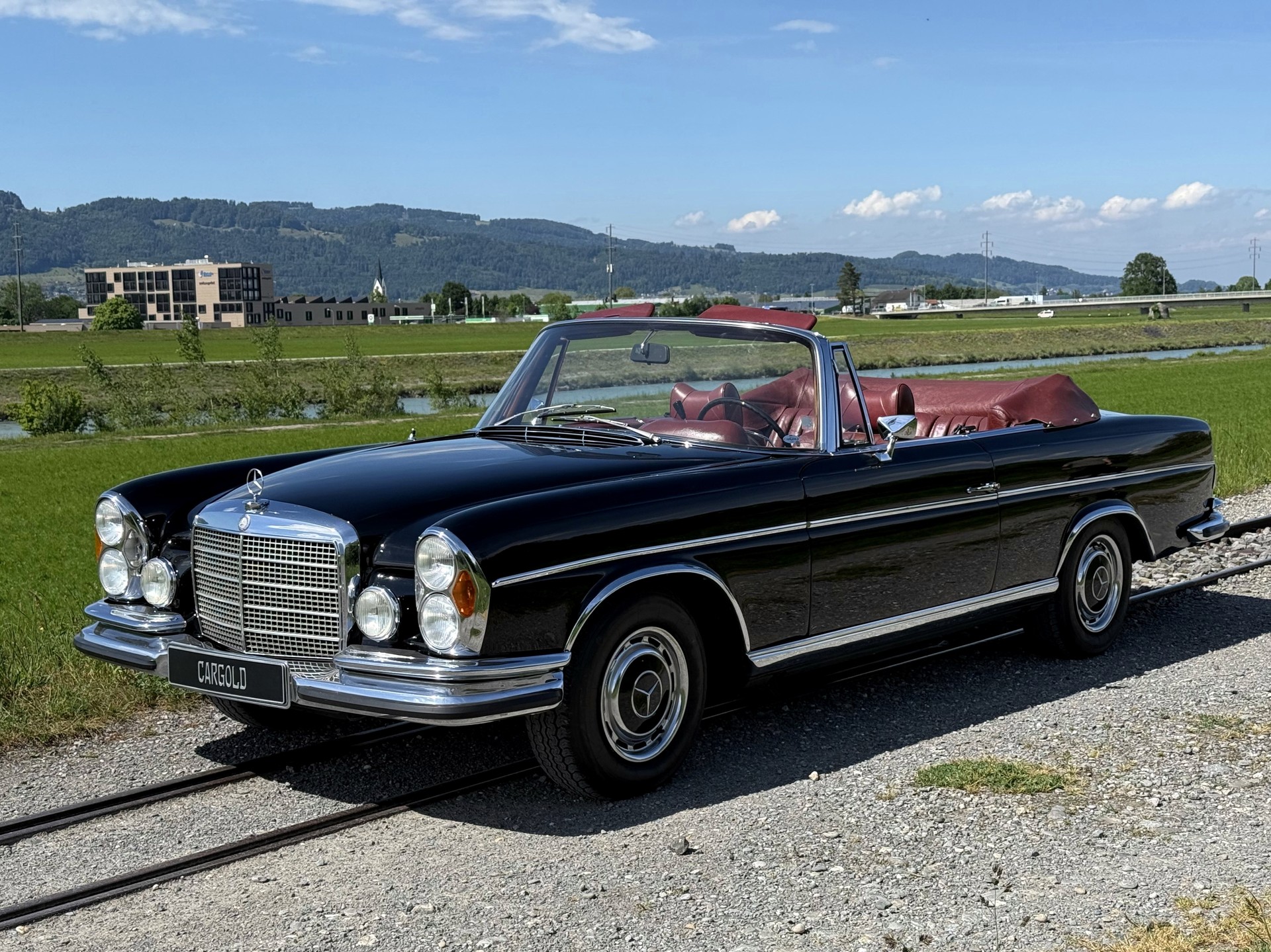 MERCEDES-BENZ 280 SE 3.5 Cabriolet-image-17