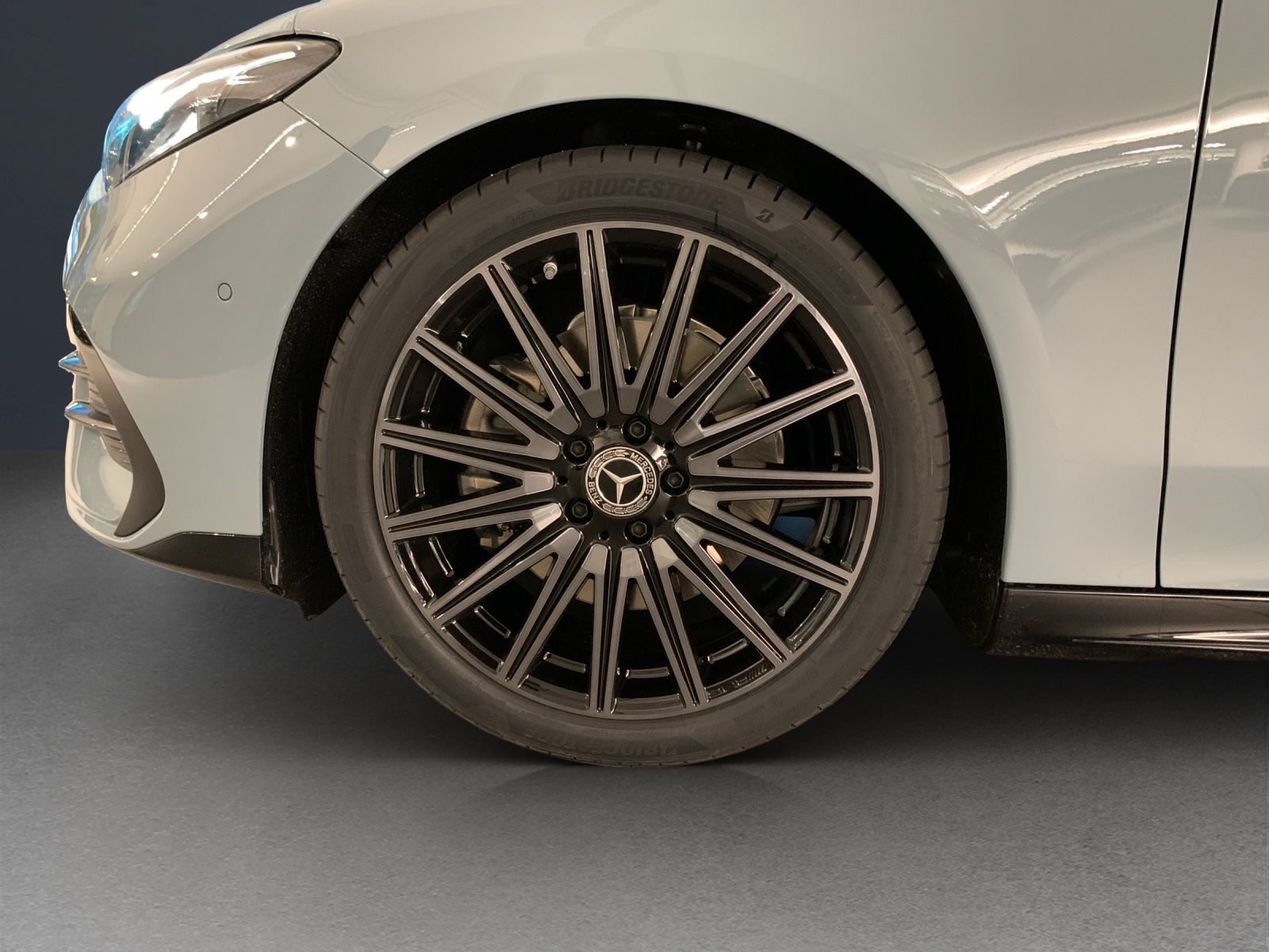 MERCEDES-BENZ CLA 200 4MATIC-image-12