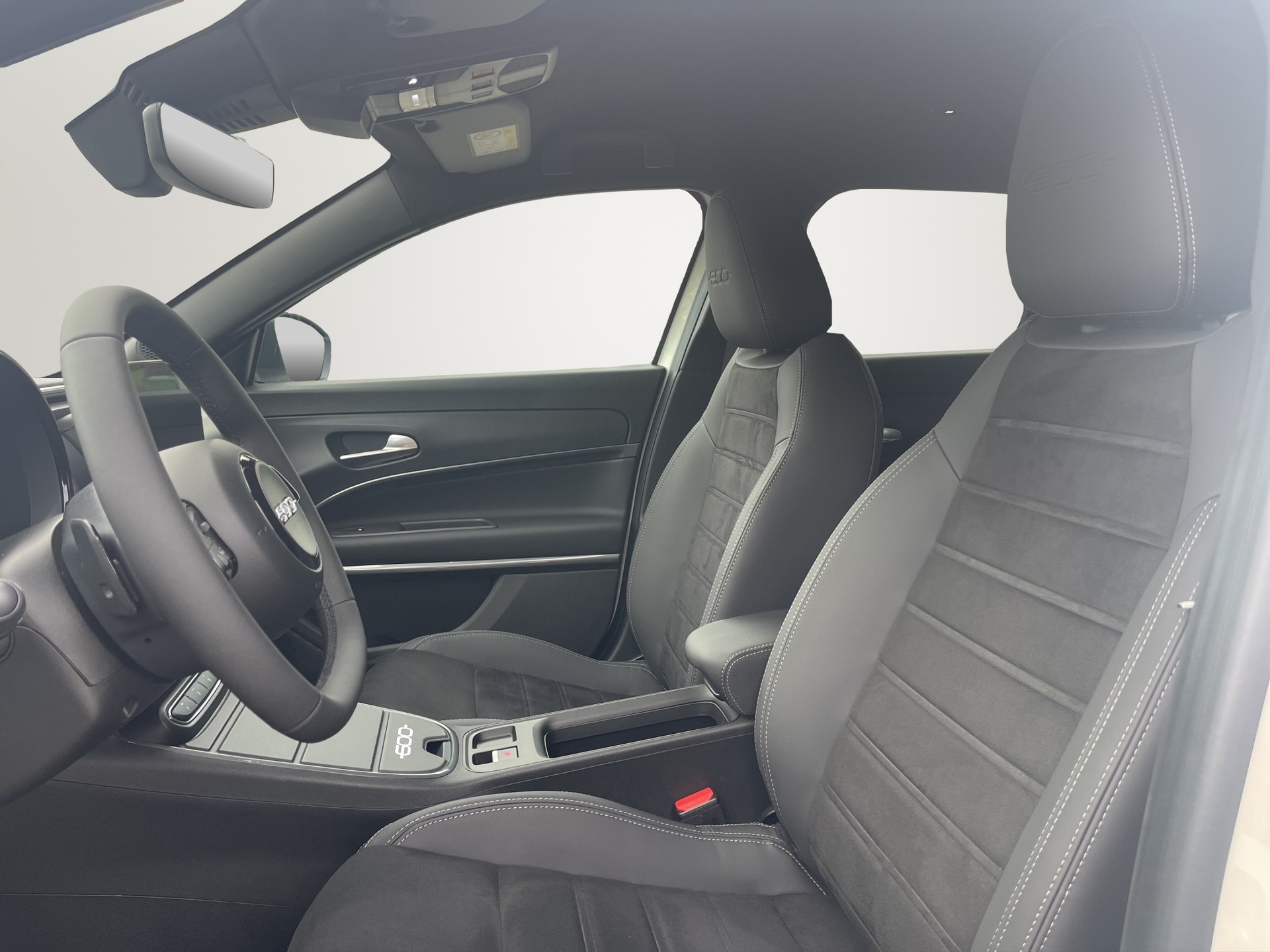 FIAT 600 1.2 Hybrid 145 Sport-image-7
