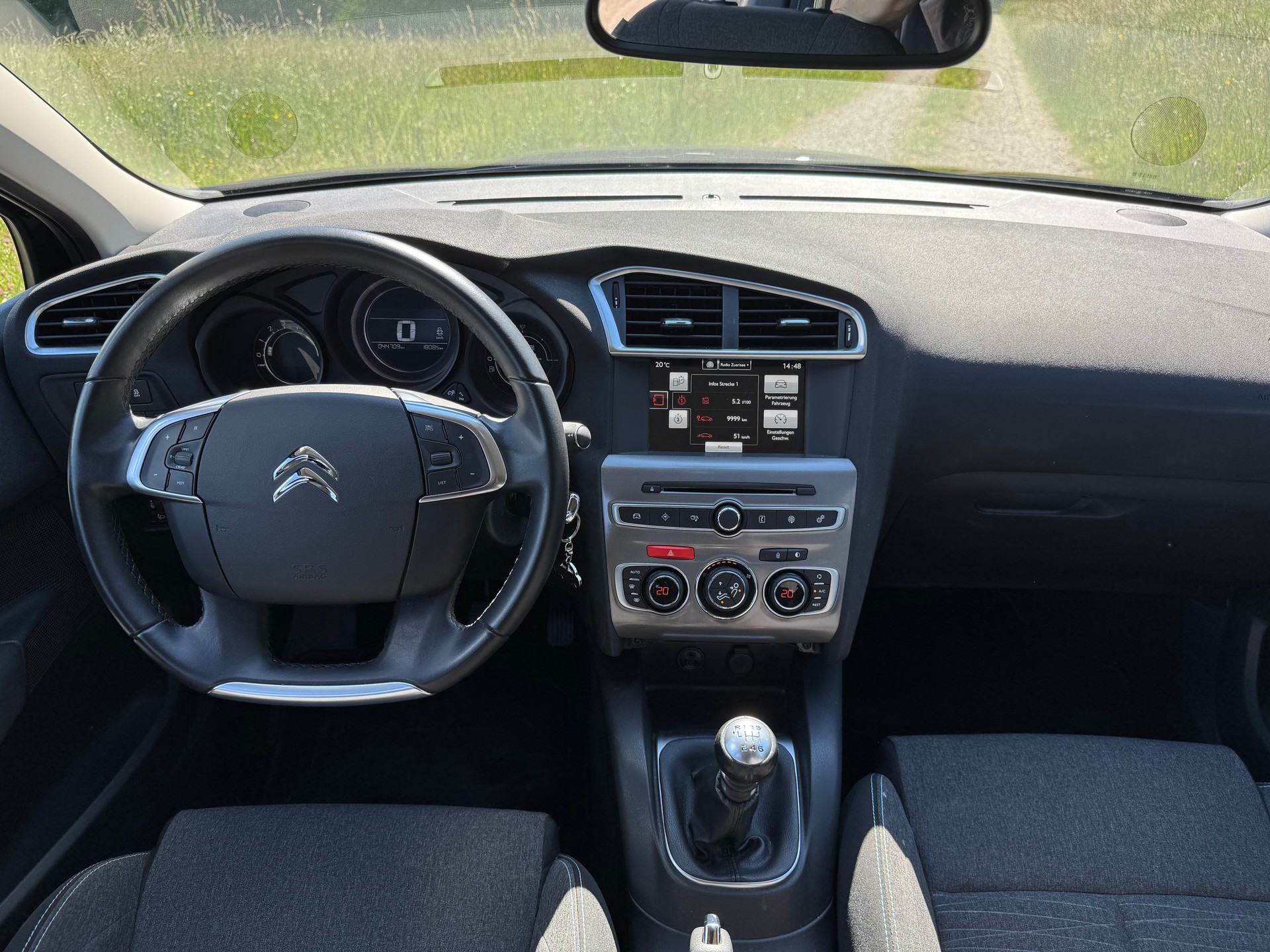 CITROEN 1.6 BlueHDi 120 Feel Edition-image-2