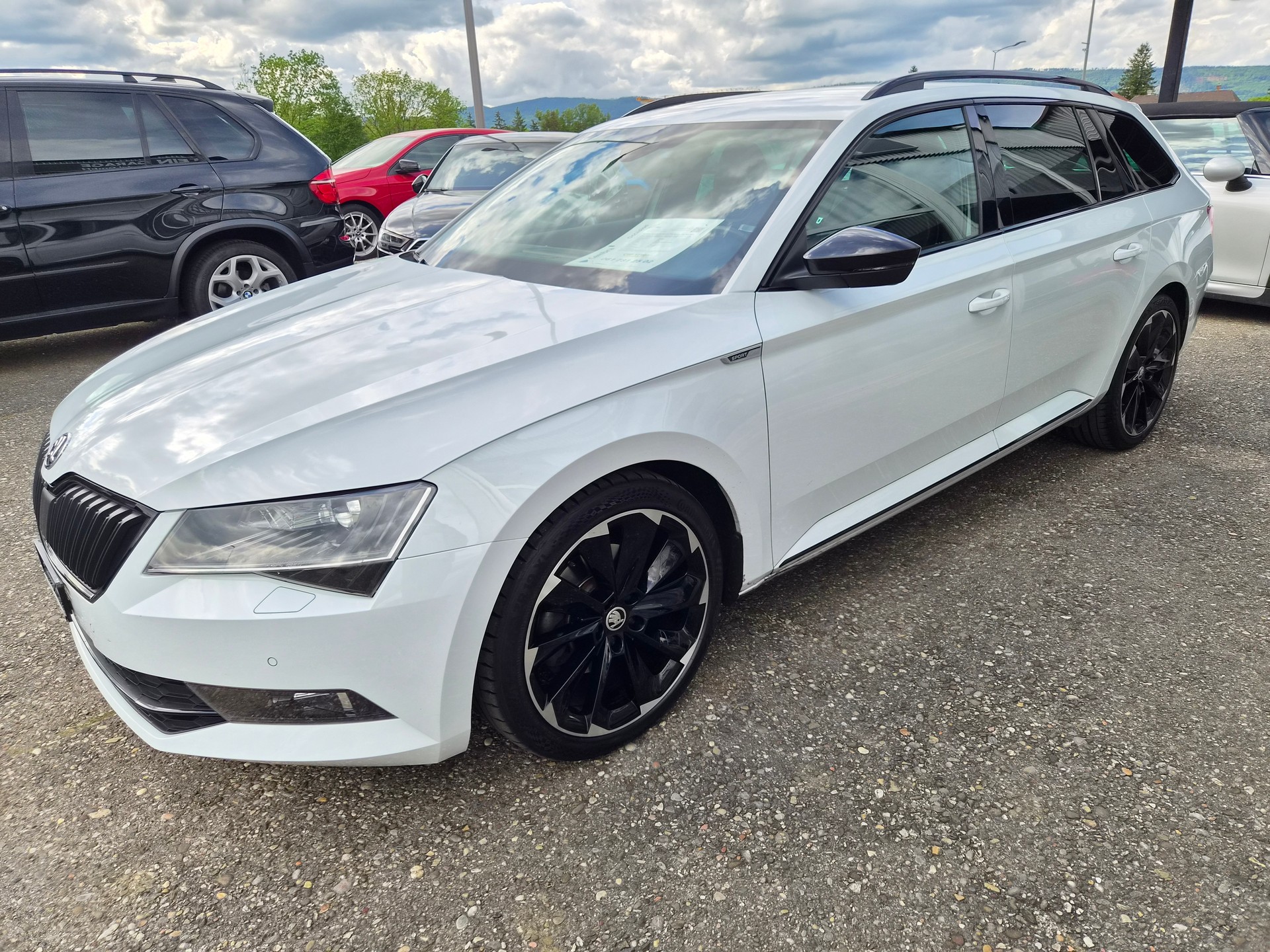 SKODA Superb Combi 2.0 TDi Sport Line 4x4 DSG-image-2