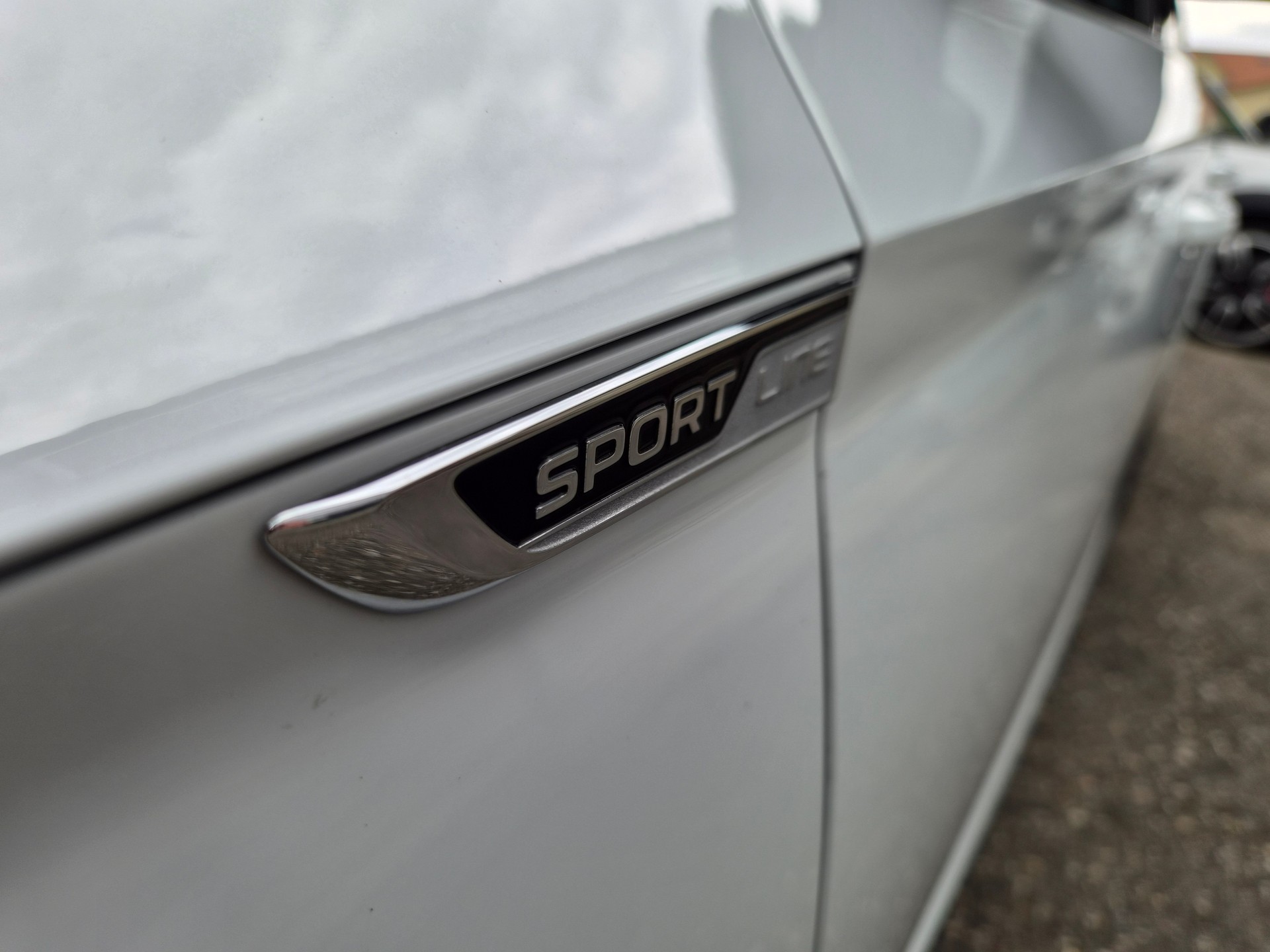 SKODA Superb Combi 2.0 TDi Sport Line 4x4 DSG-image-26